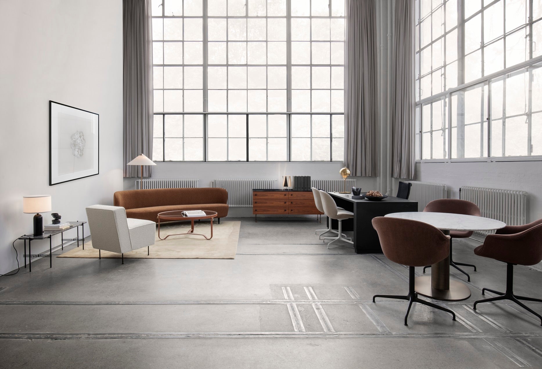 Krzesło biurowe BAT z tapicerowanym siedziskiem