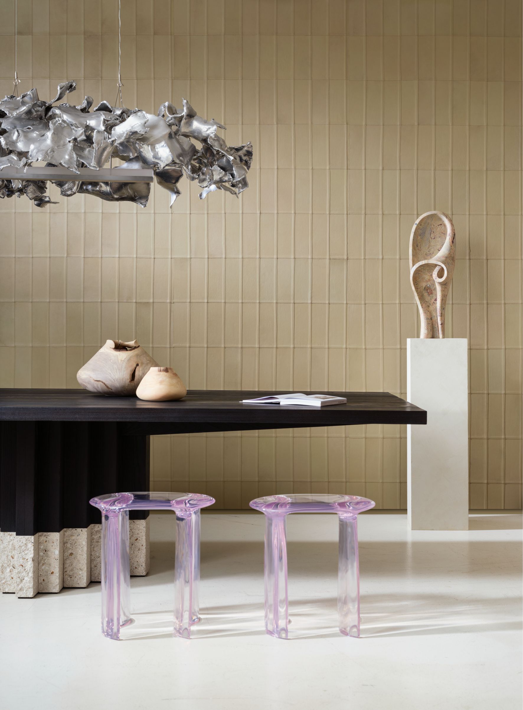Natural leather wallpaper with geometric pattern PALADIN pearl