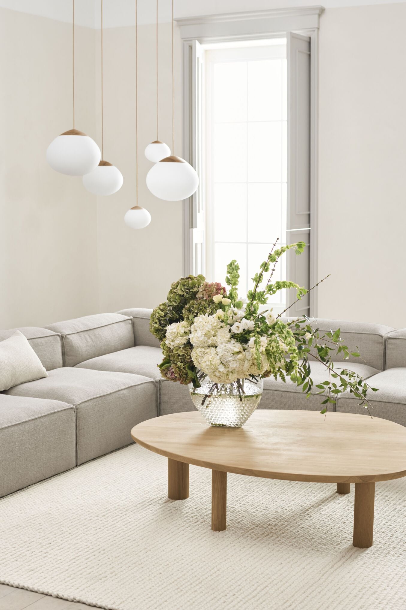 Váza BRAMBLE tmavé sklo