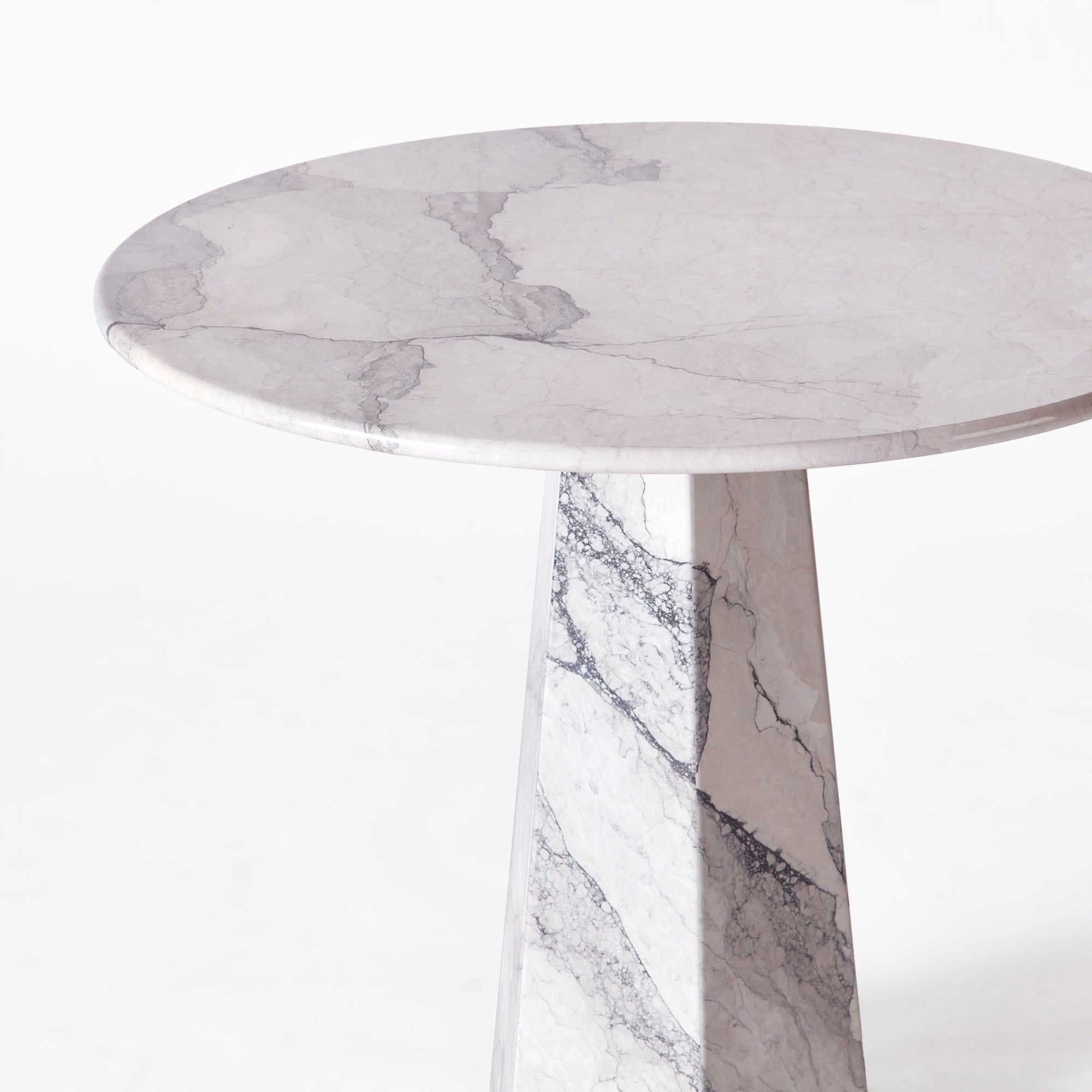Kruhový stôl HEXAGON biely mramor