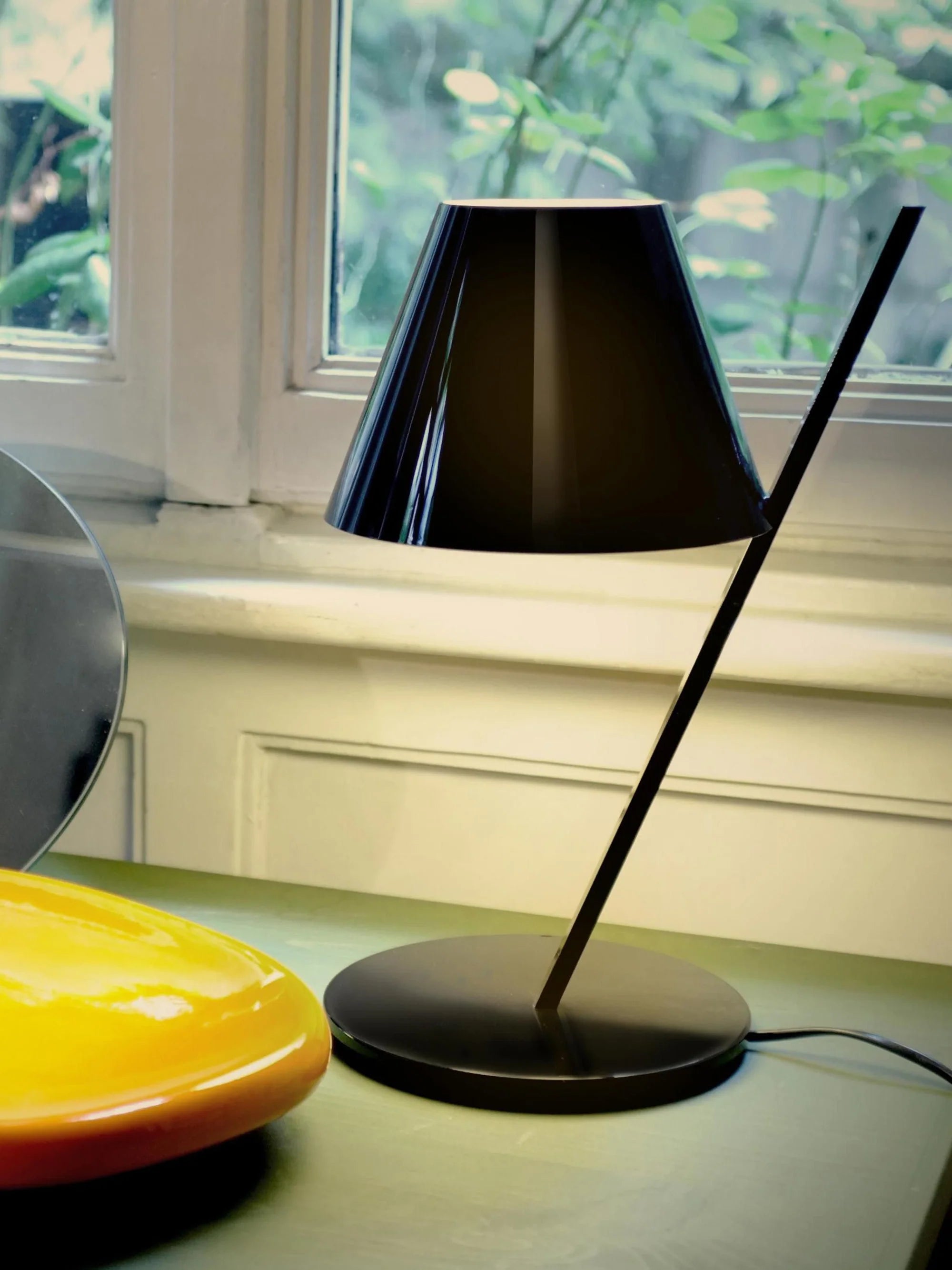 Stolná lampa LA PETITE čierna