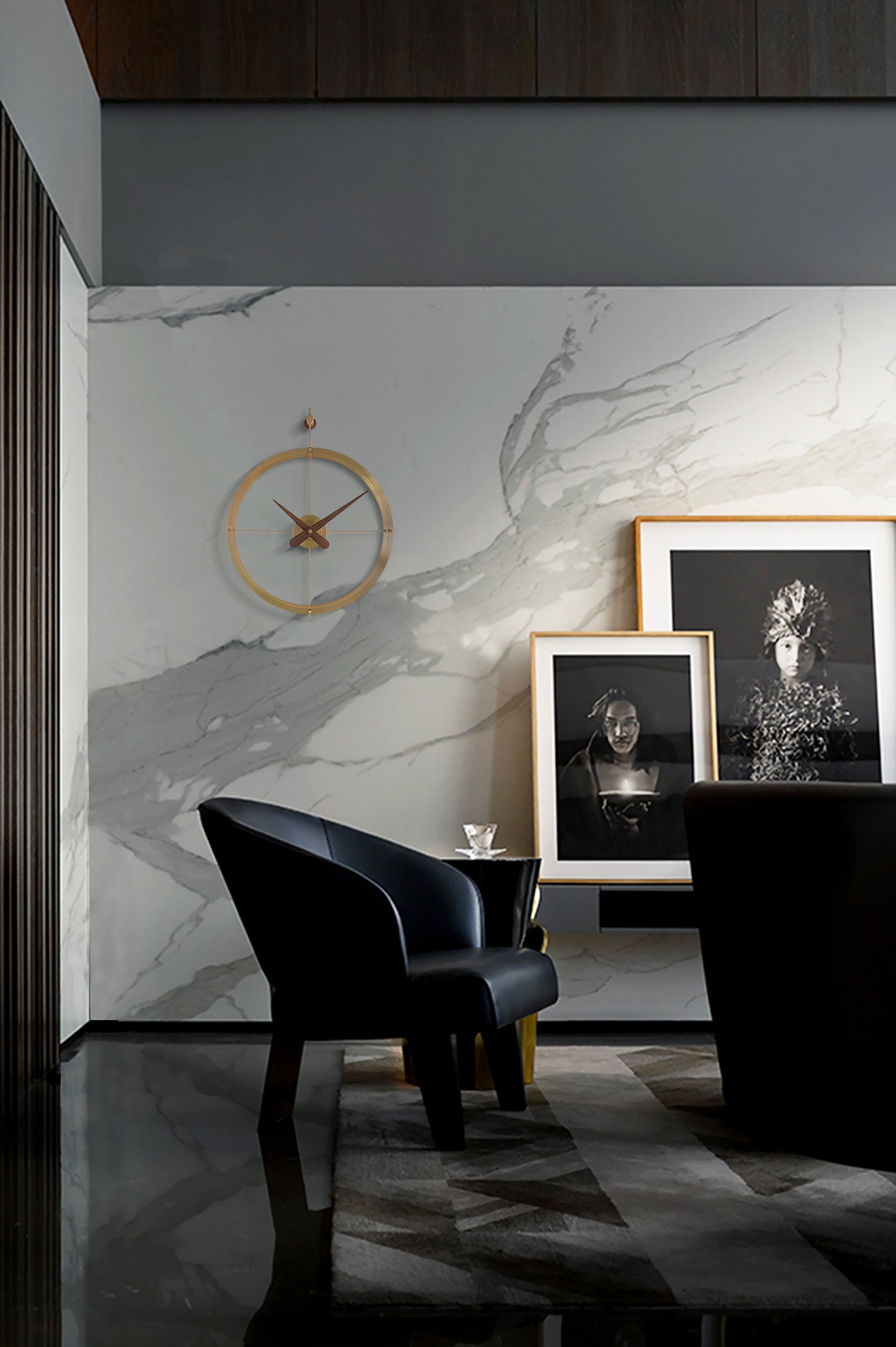 Nástenné hodiny DOS PUNTOS PREMIUM orechové drevo s mosadzným povrchom