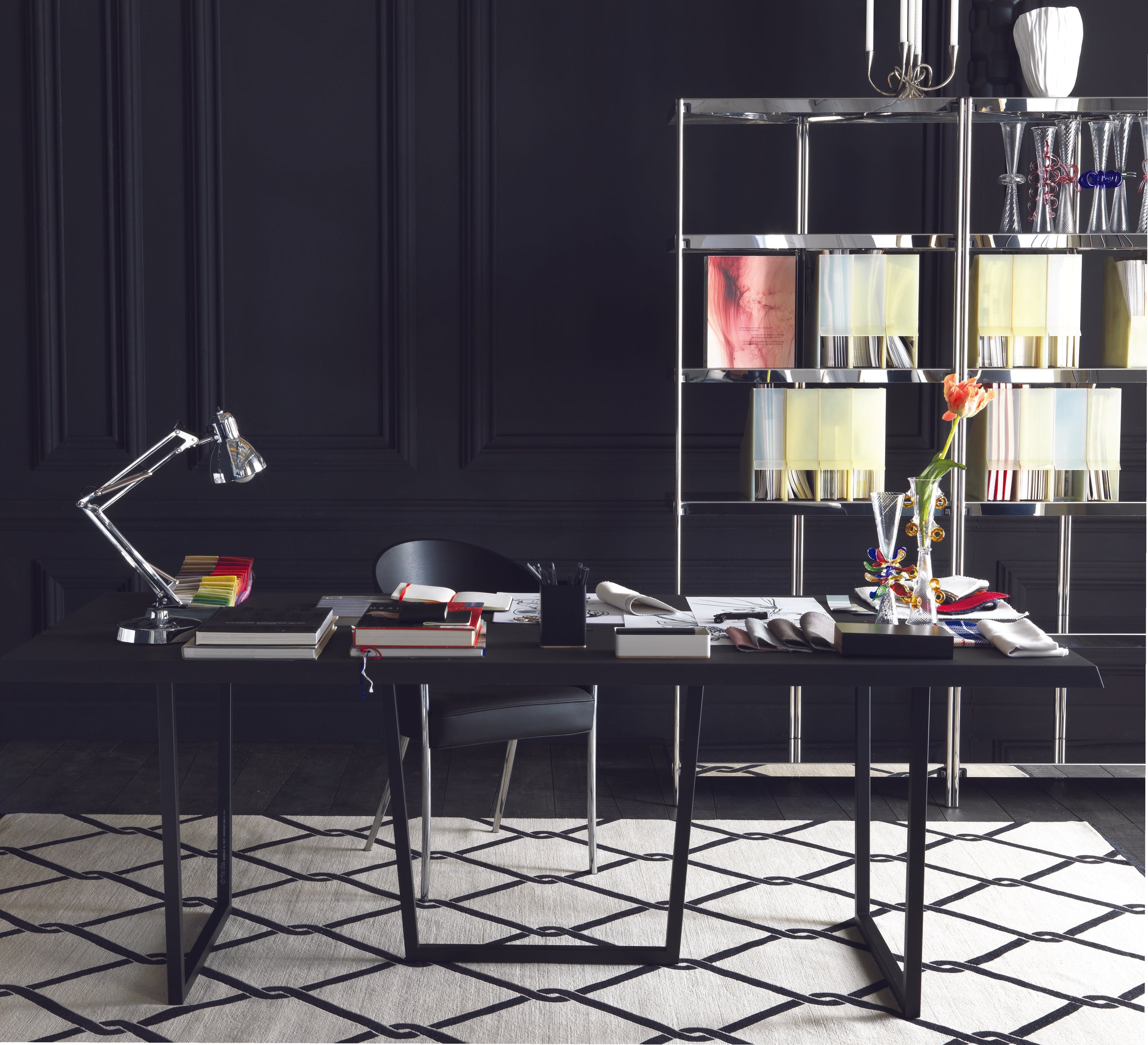 Gazelle table black top with a red base