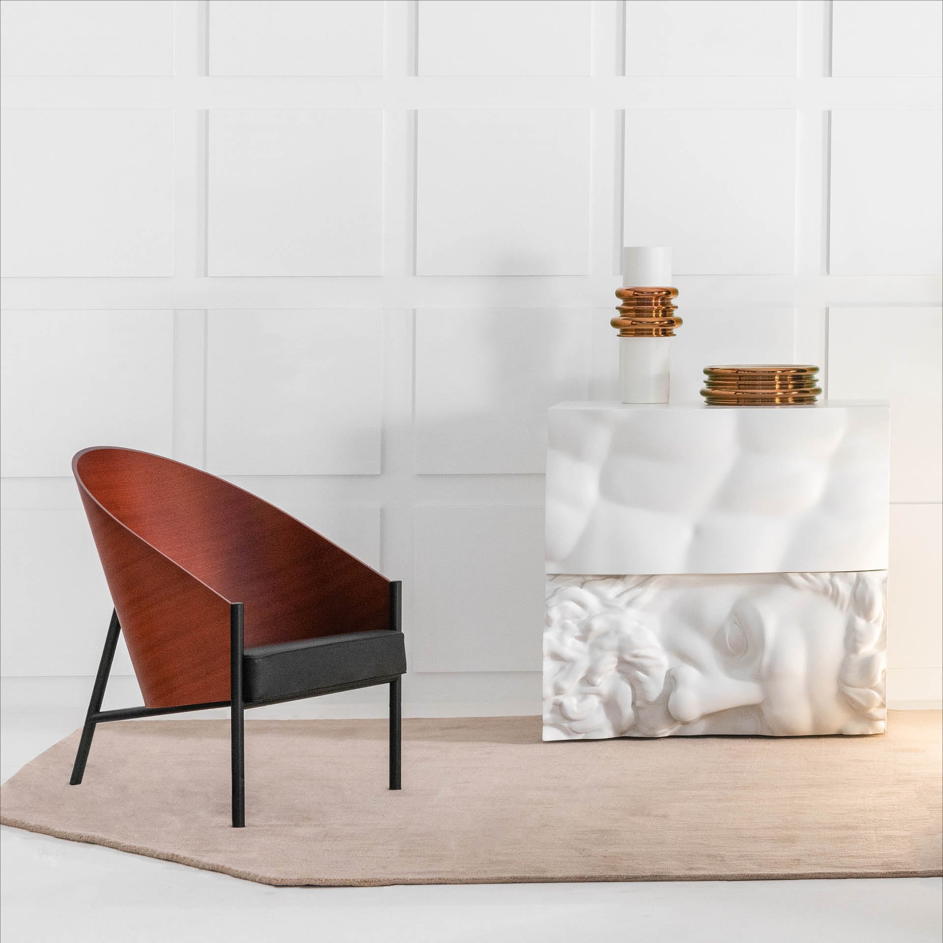 Pratfall chair olive veneer with beige leather