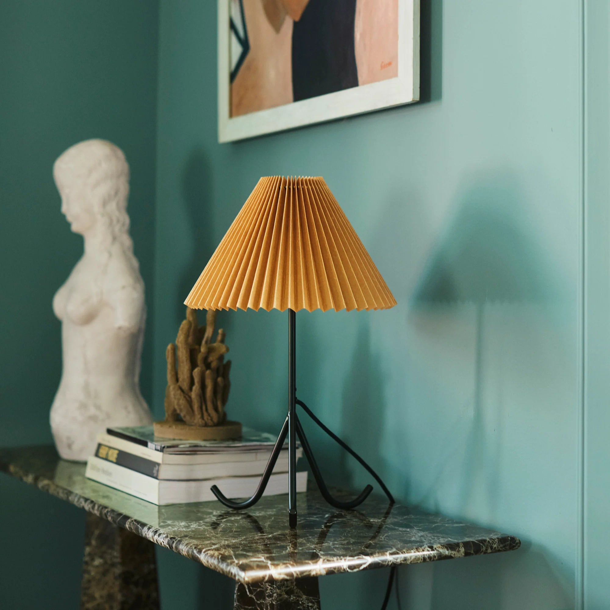 GERALDINE table lamp ochre with black base