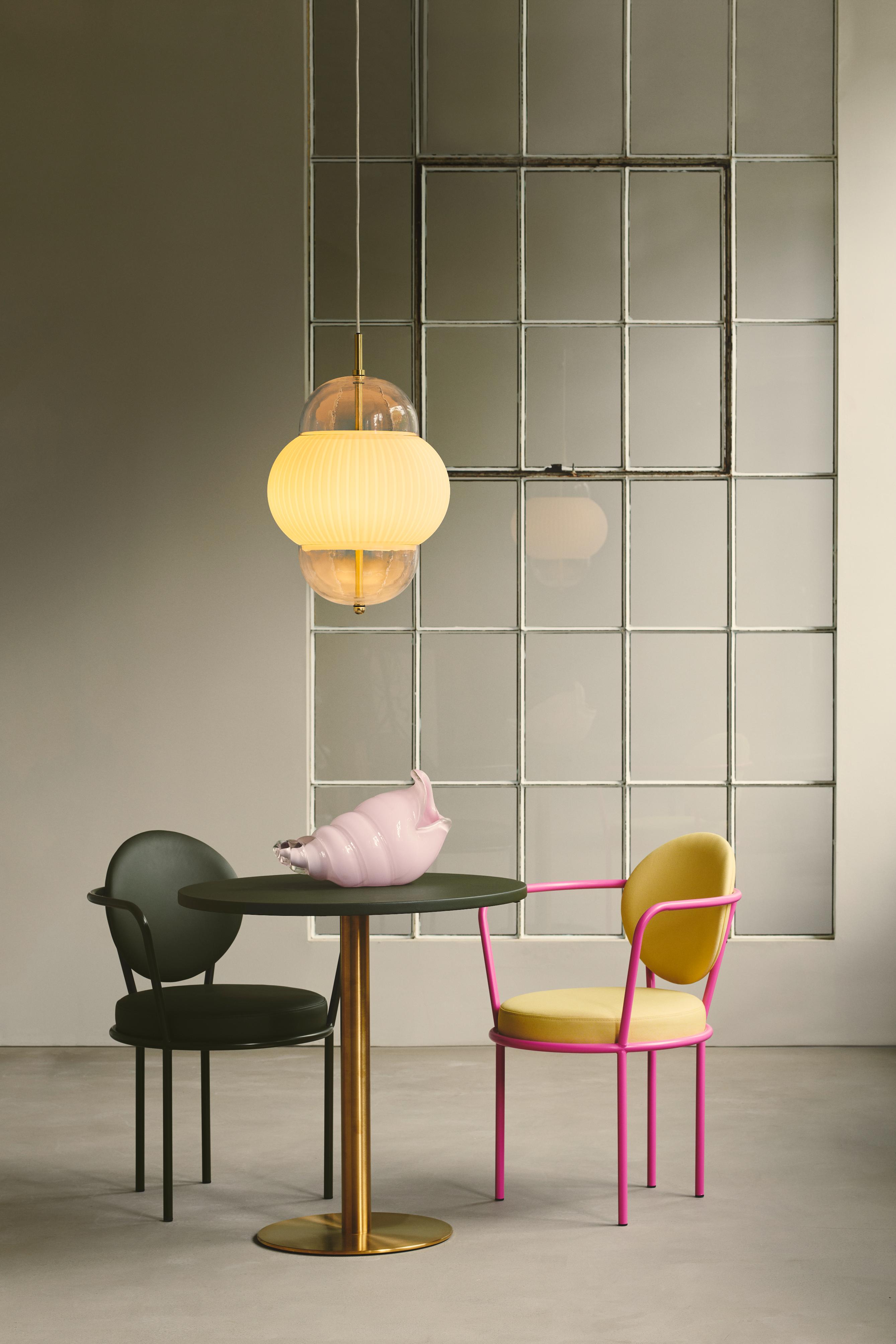 Závesná lampa SHAHIN biela so zlatou