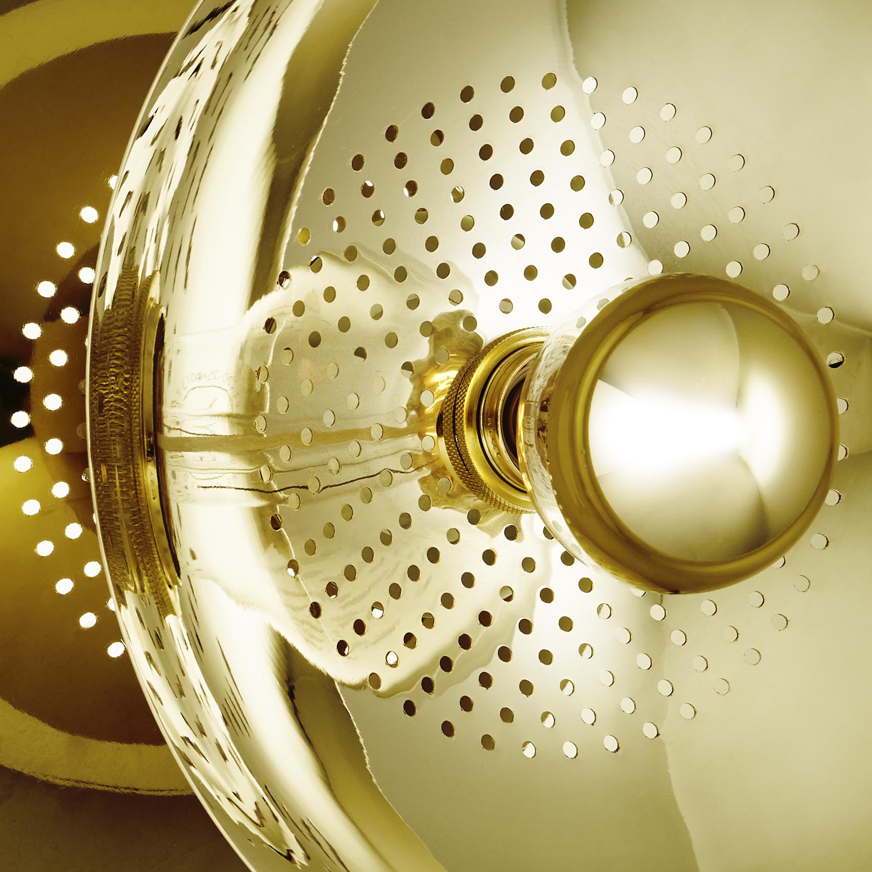 Nástenné svietidlo WANTED zlaté