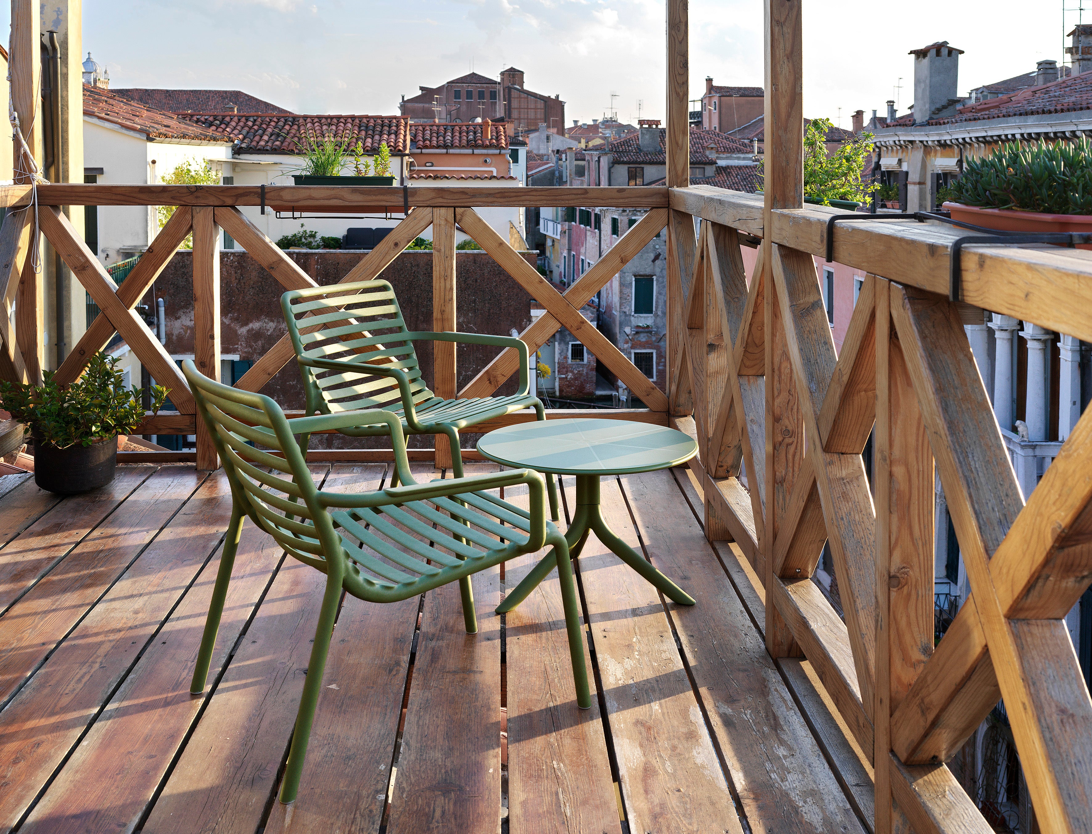 Záhradné kreslo DOGA hruškové zelené