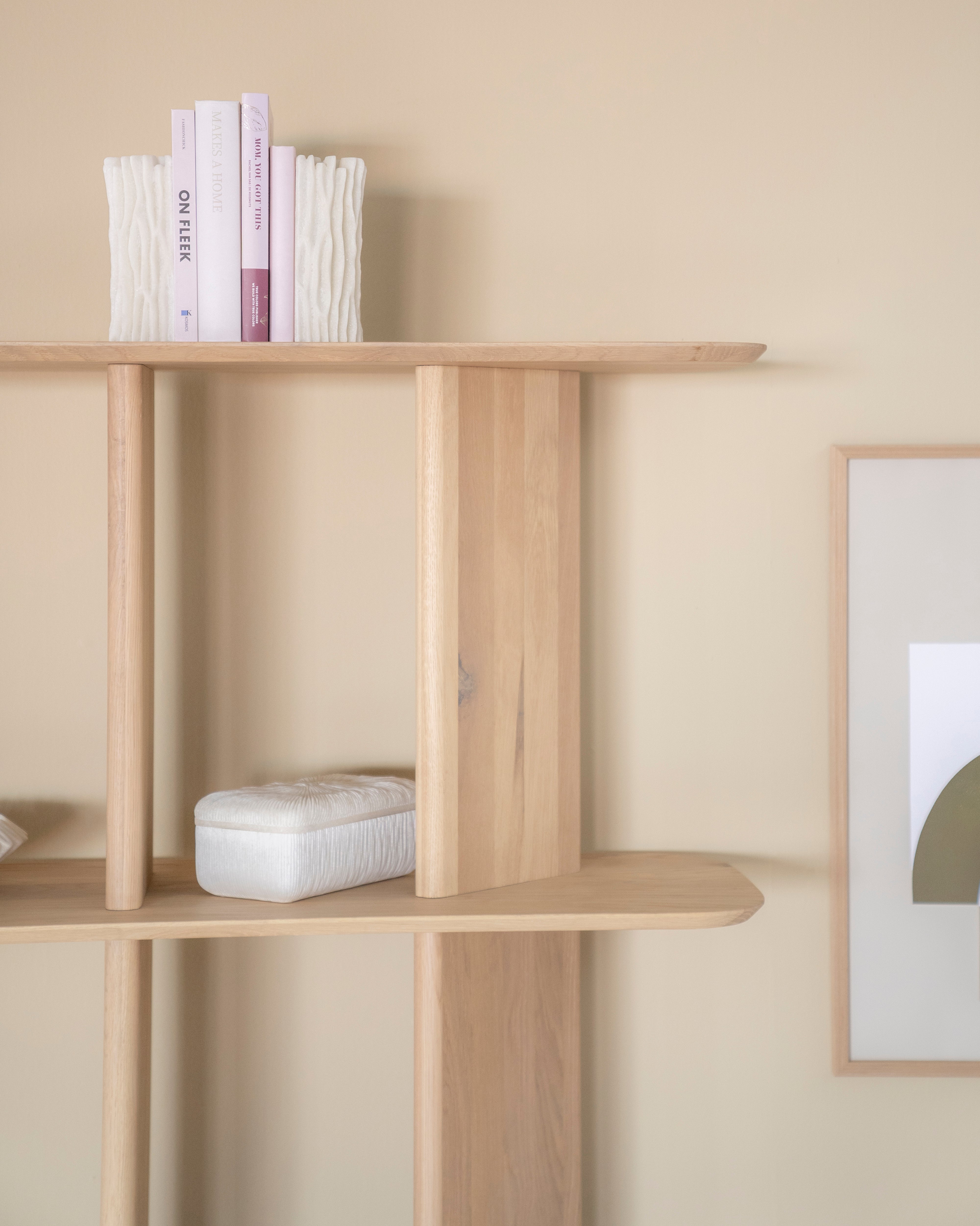 Regál TY z dubového dreva