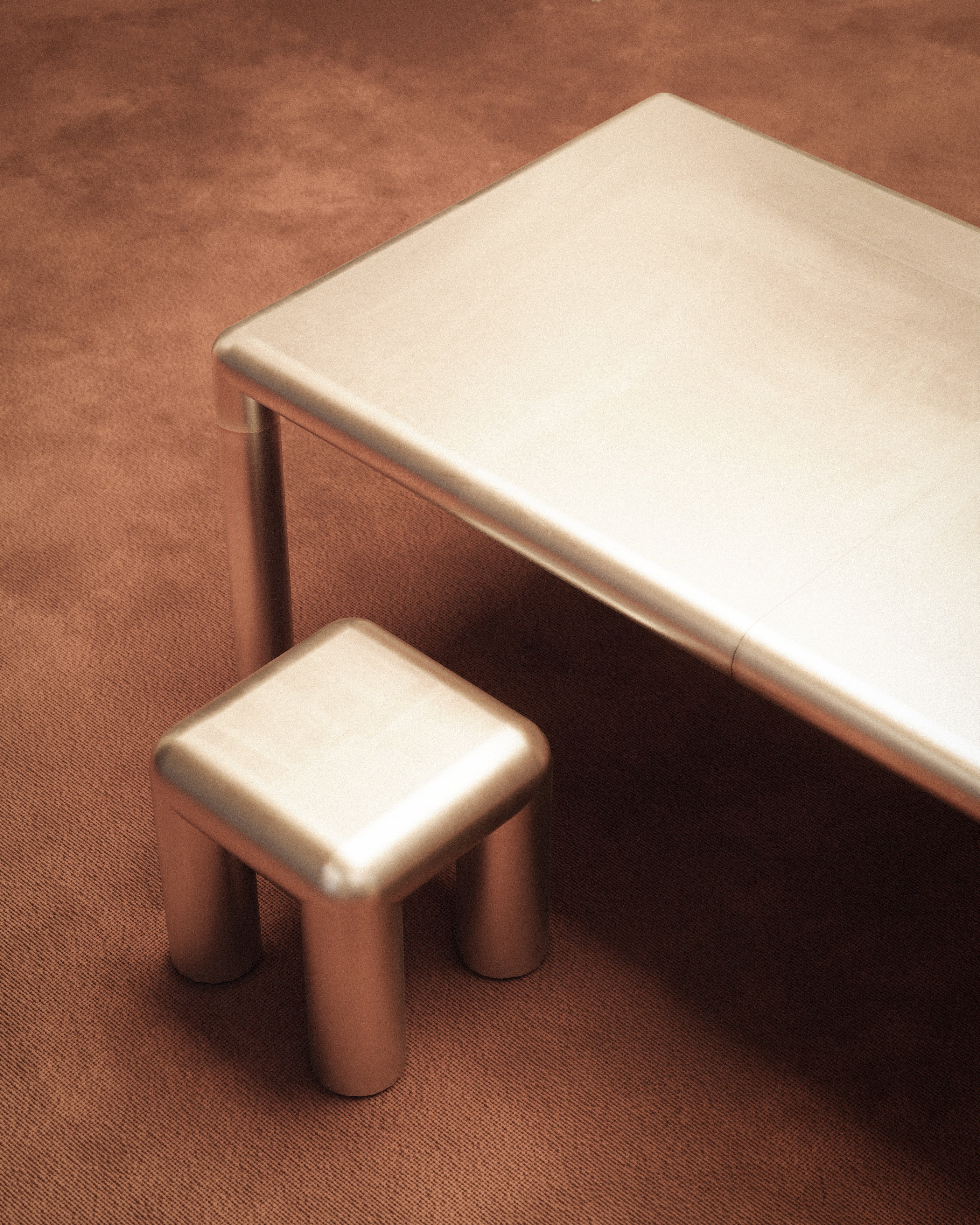 CUBIO aluminum table
