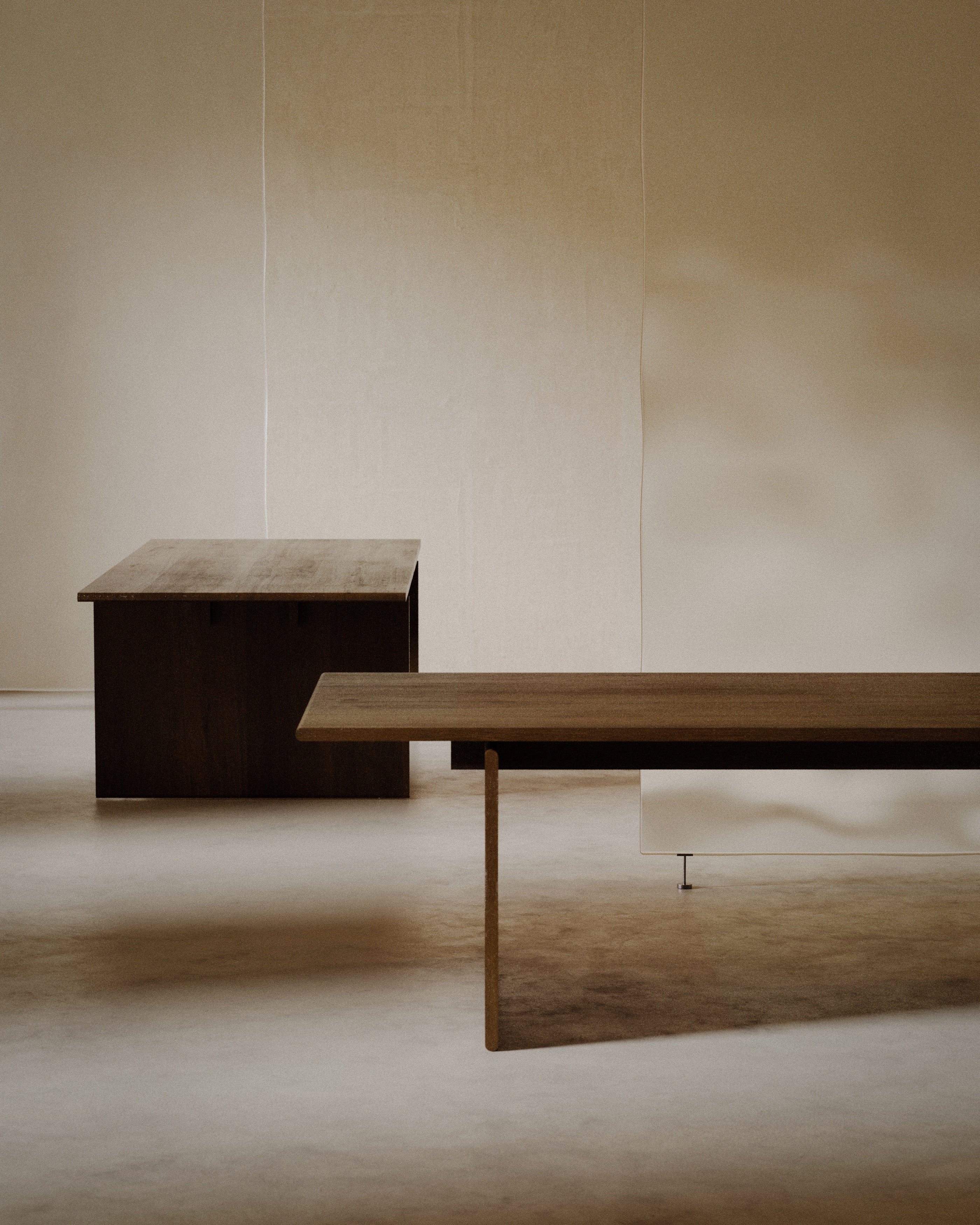 Stôl NOMEN dýhovaný z duba