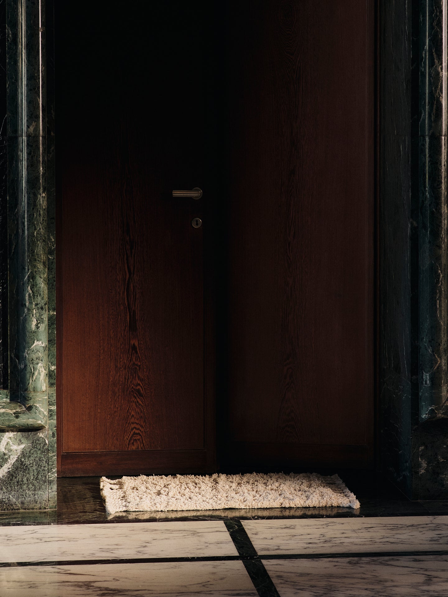 Kúpeľňová predložka AMASS LONG PILE béžová s dlhým vlasom