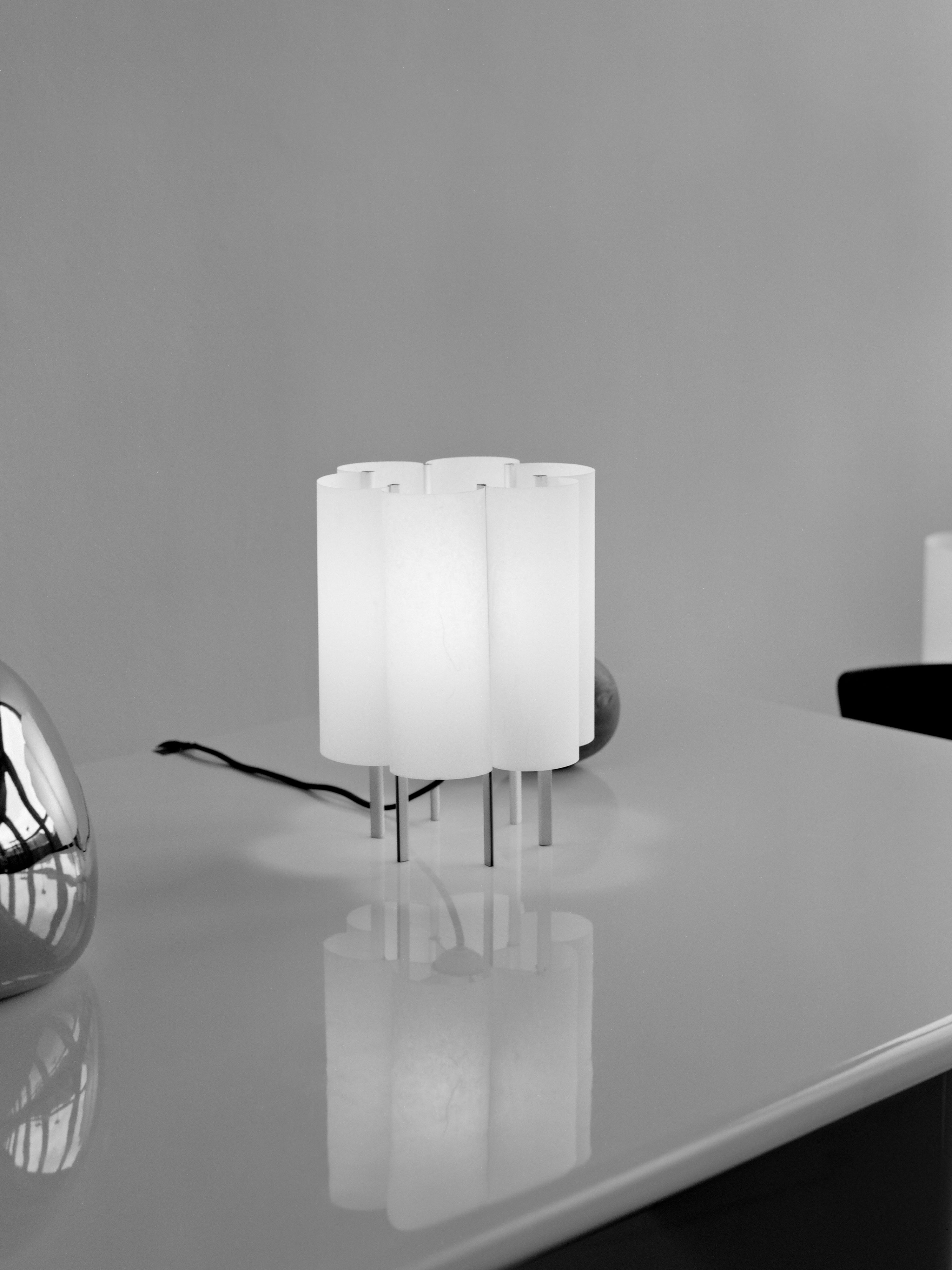 Stolná lampa BOE biela