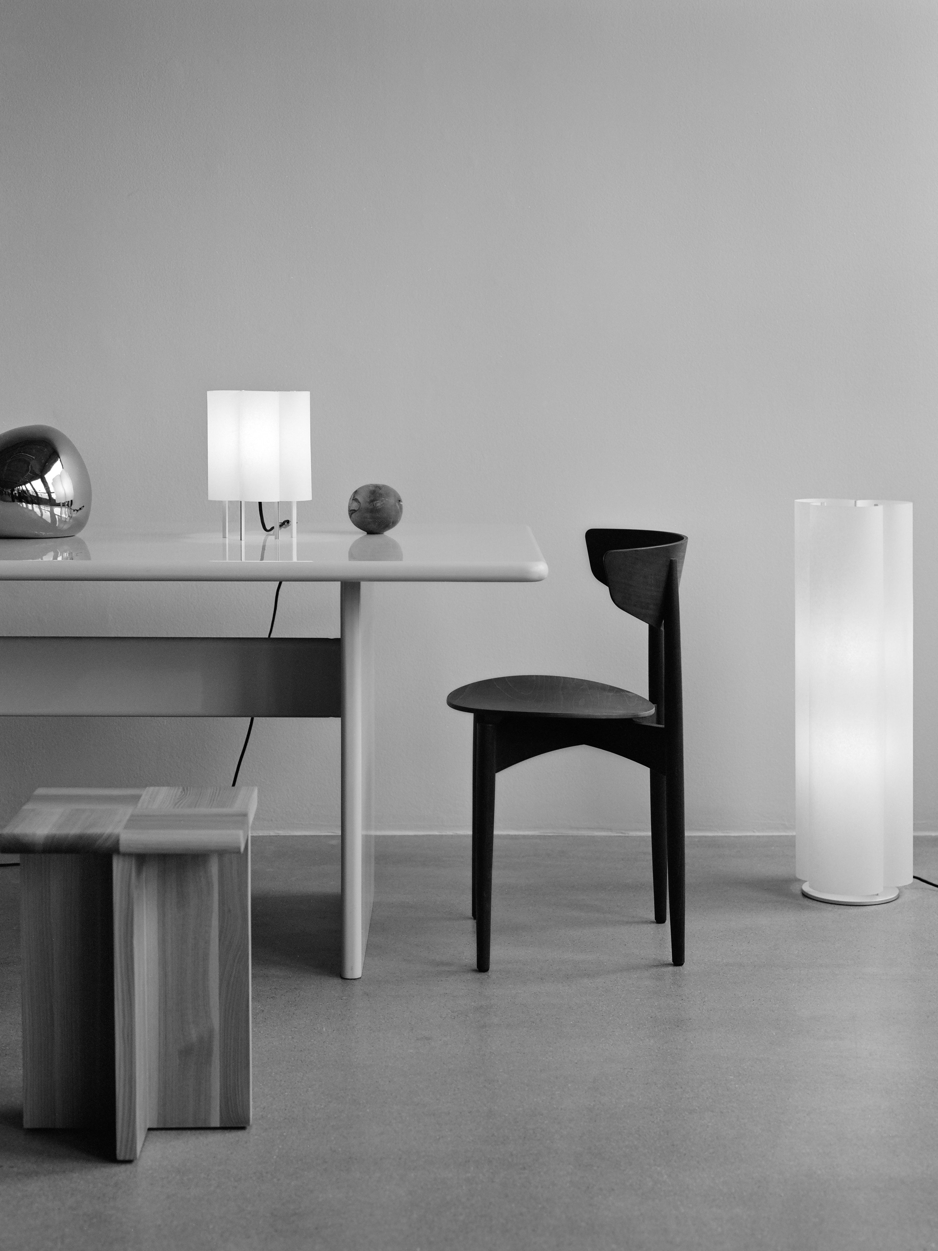 Stojaca lampa BOE biela