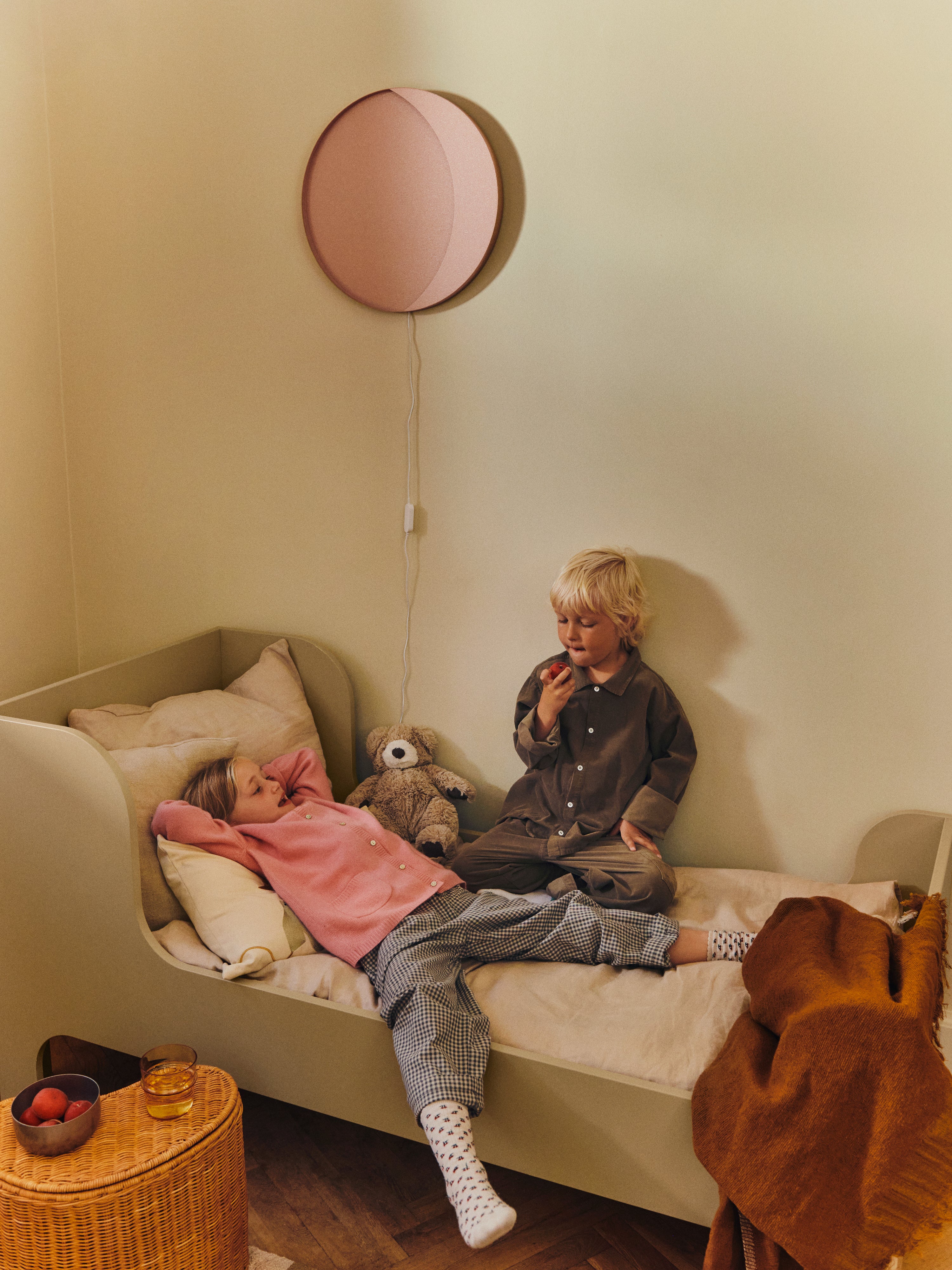 Kinkiet NEBA ružový