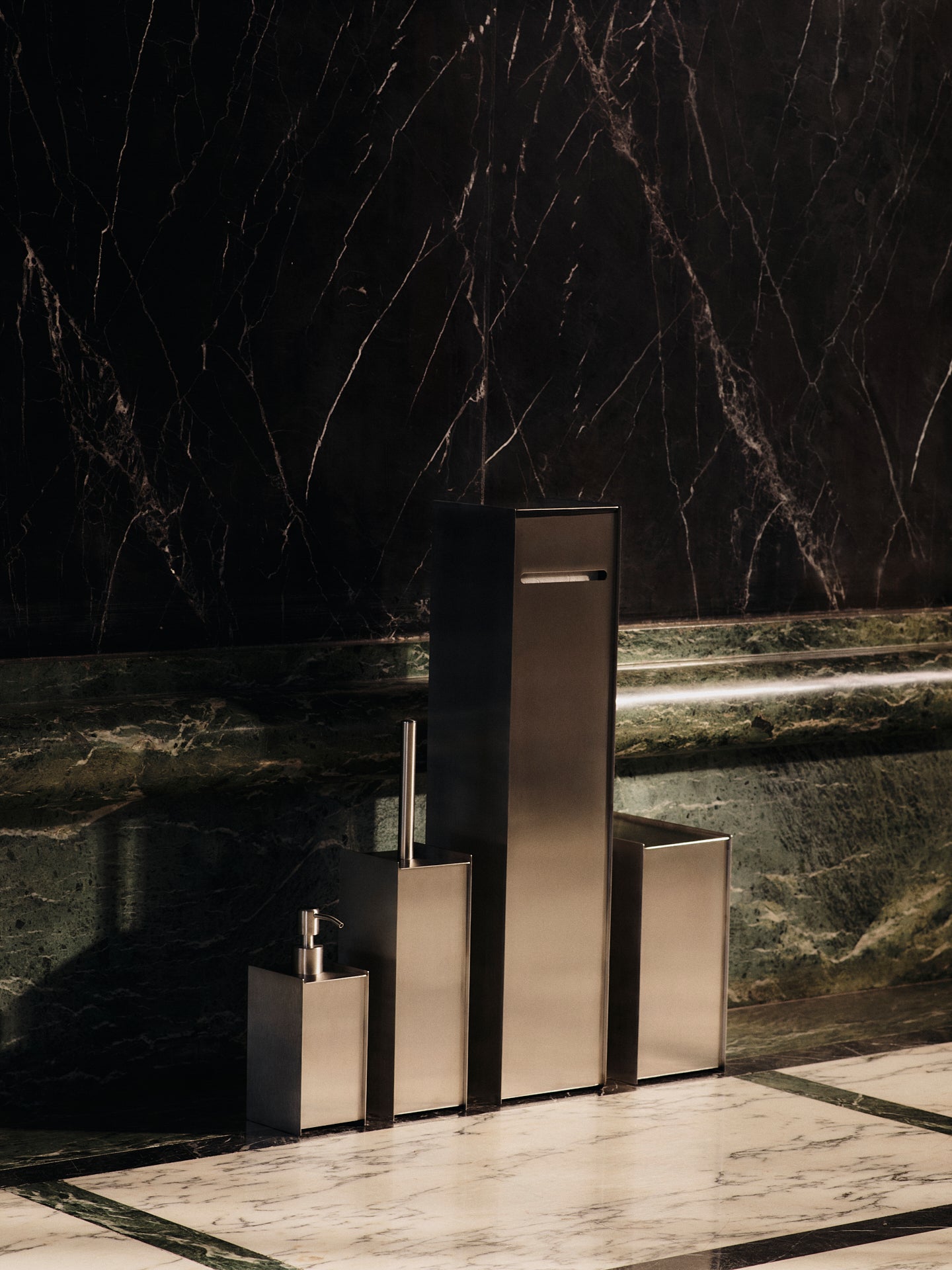 SAMA Bathroom Brush Brushed Steel