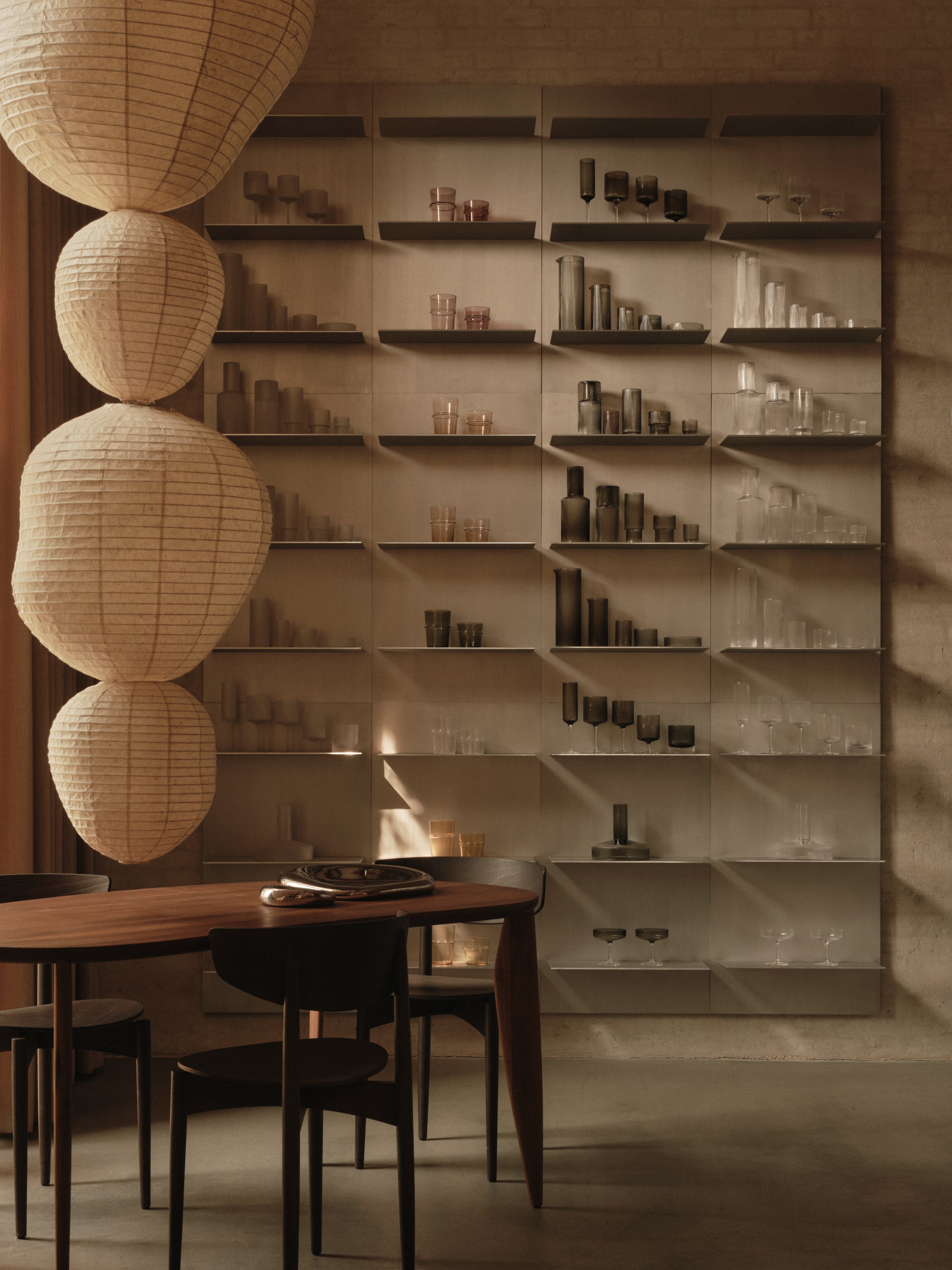 Písací stôl so zásuvkou FEVE orechové drevo