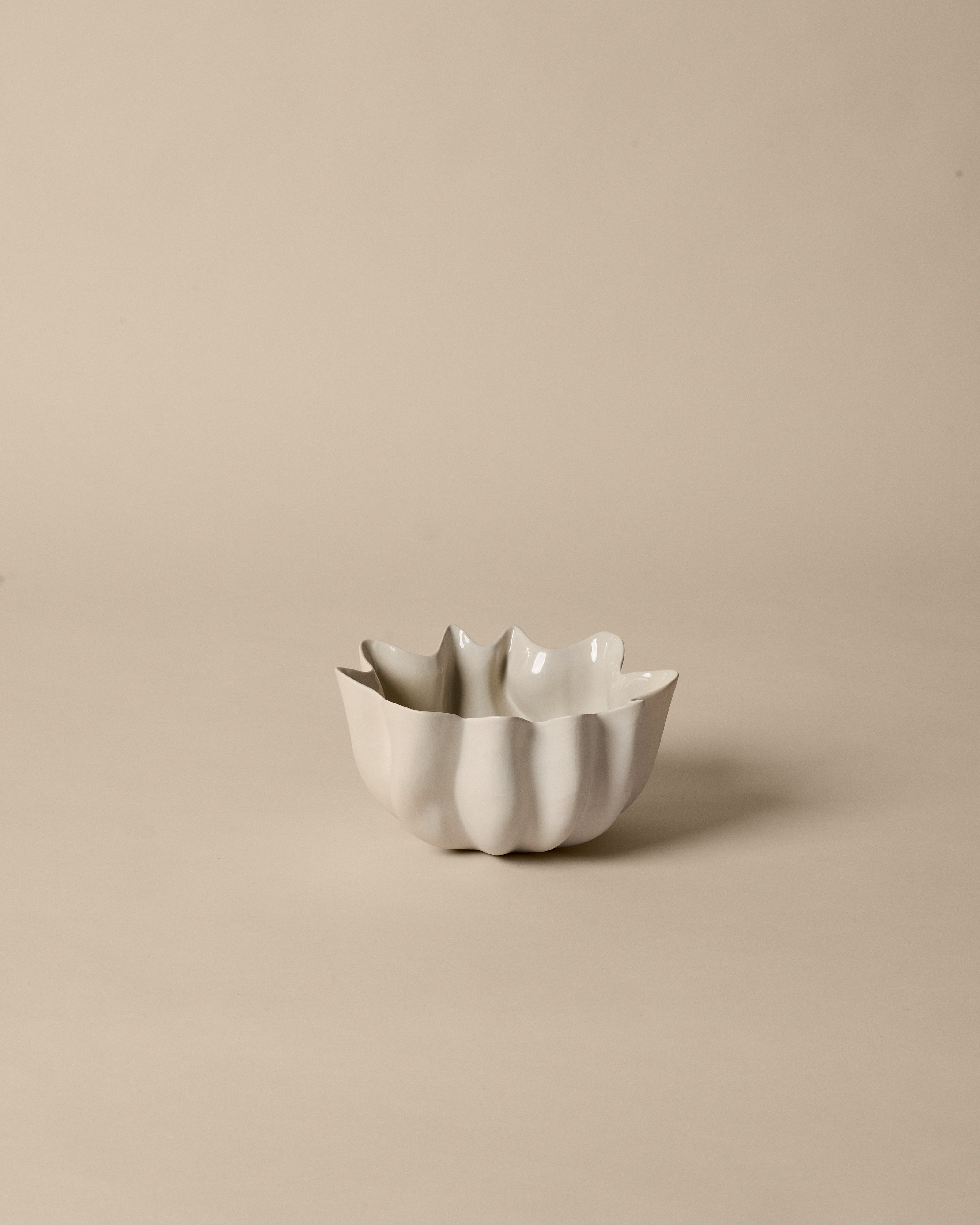 Misa NIUM broken white