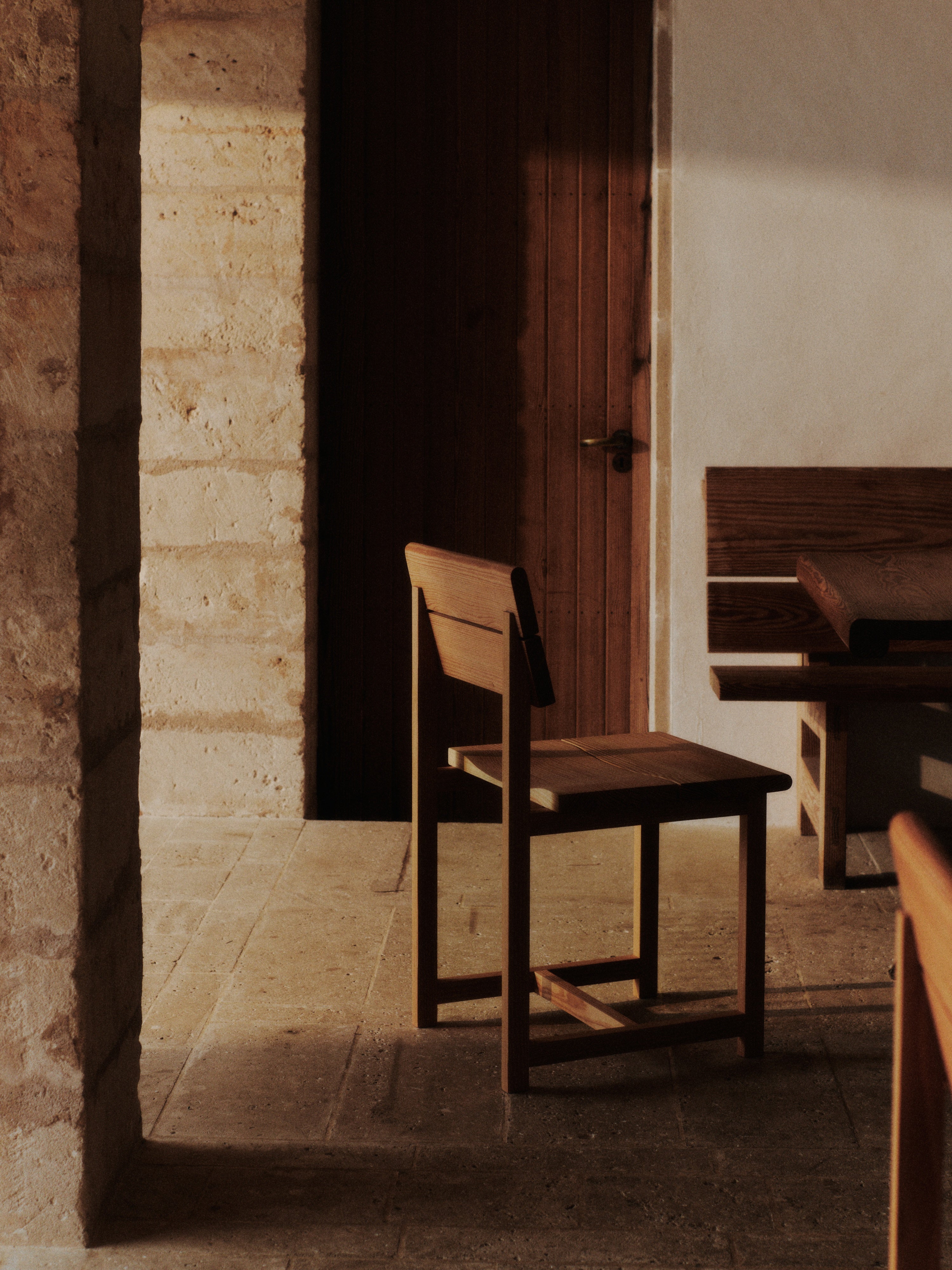 Stolička VIST lite drevo daglezia