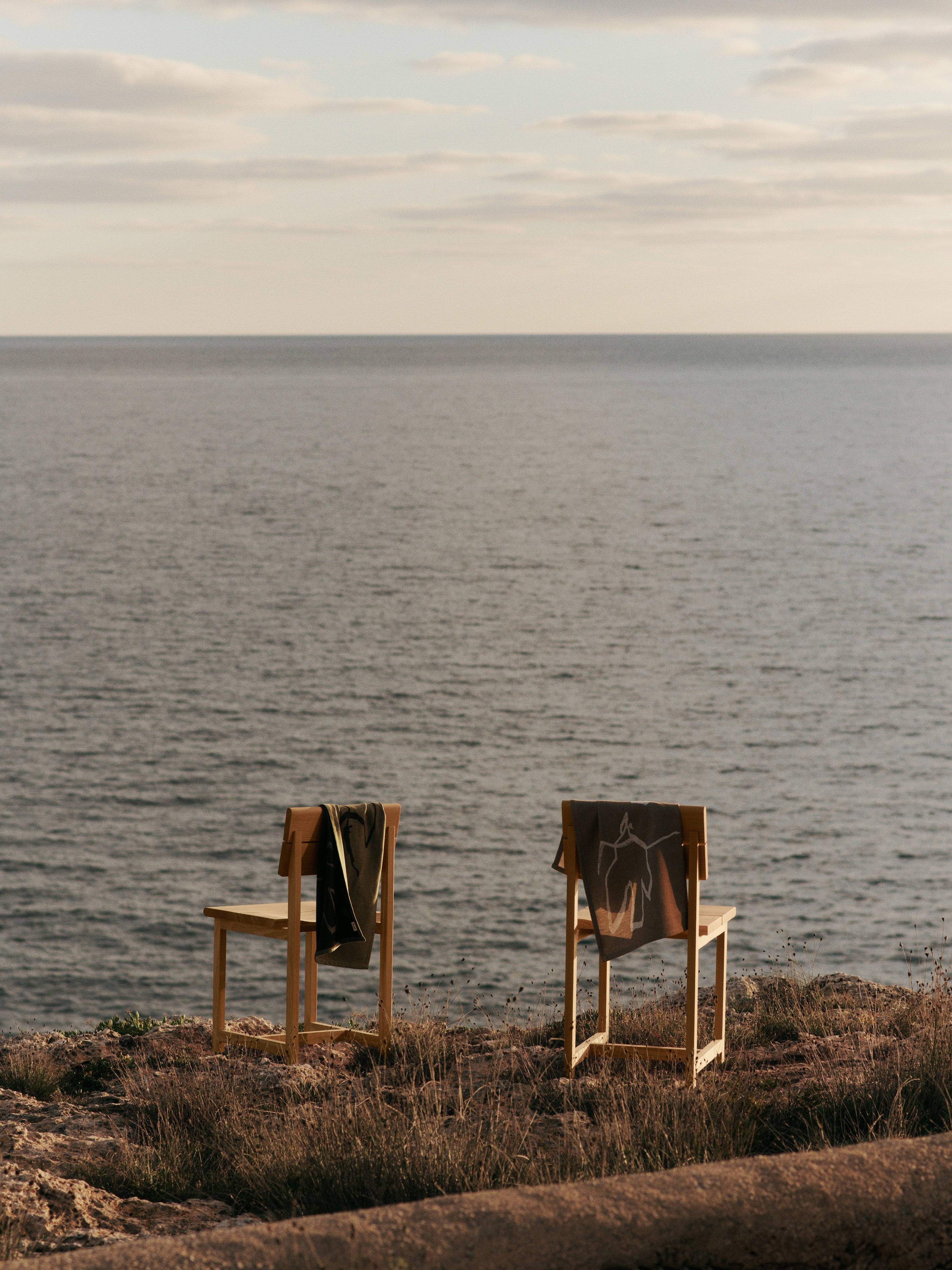 Stolička VIST lite drevo daglezia