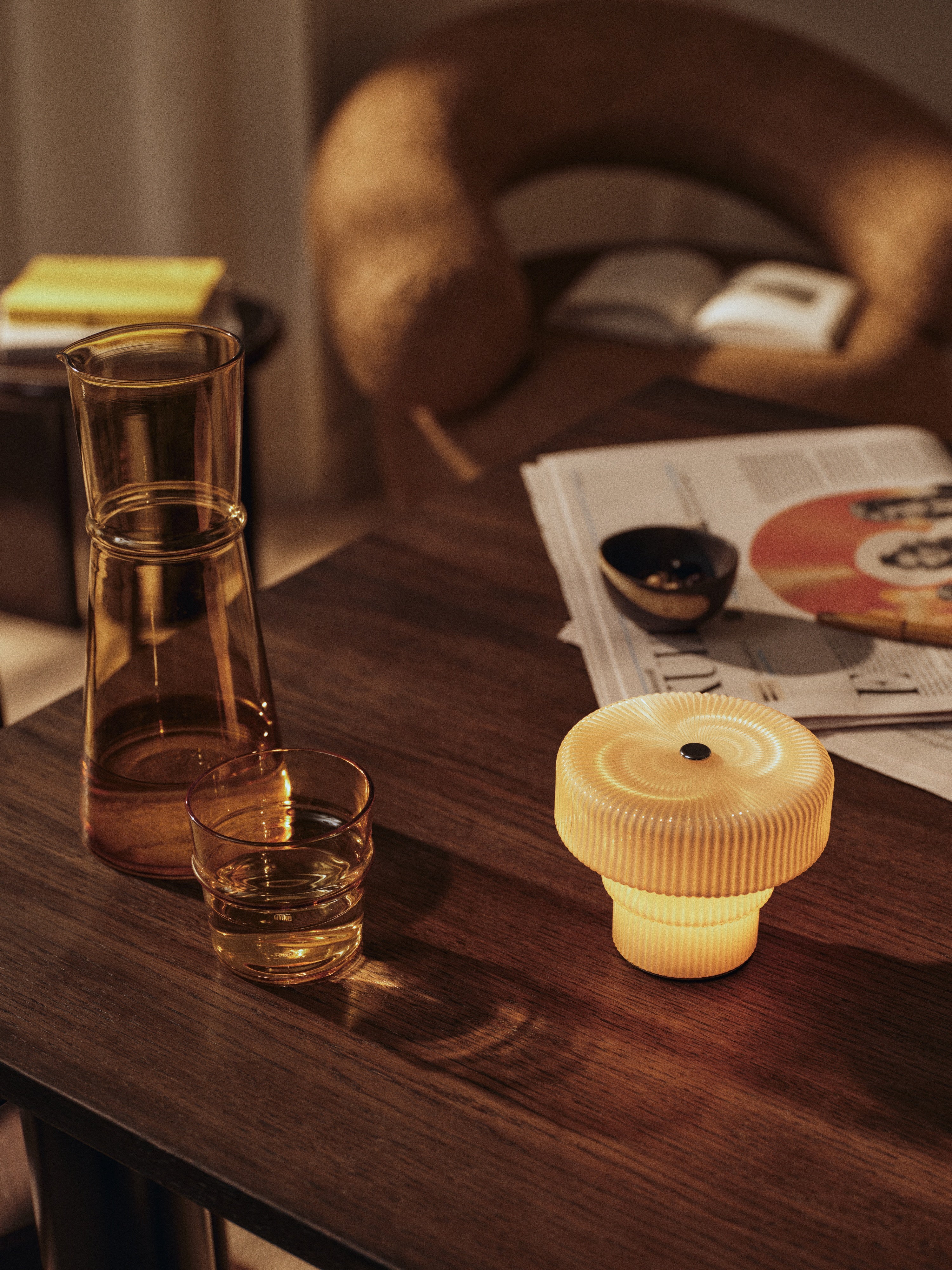 Prenosná lampa RIPPLE krémová