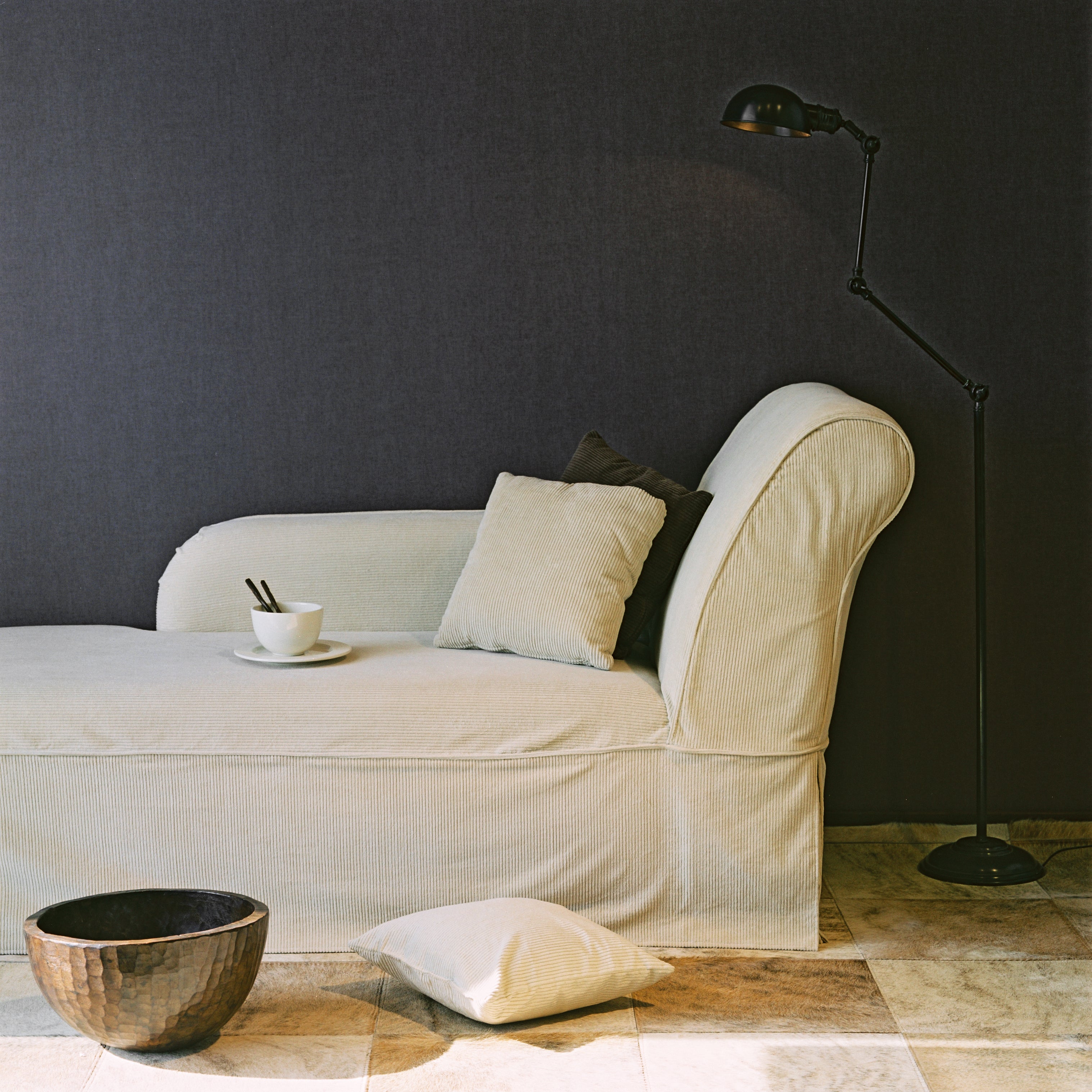 Tapeta so štruktúrou imitujúcou plátno LIN piesková