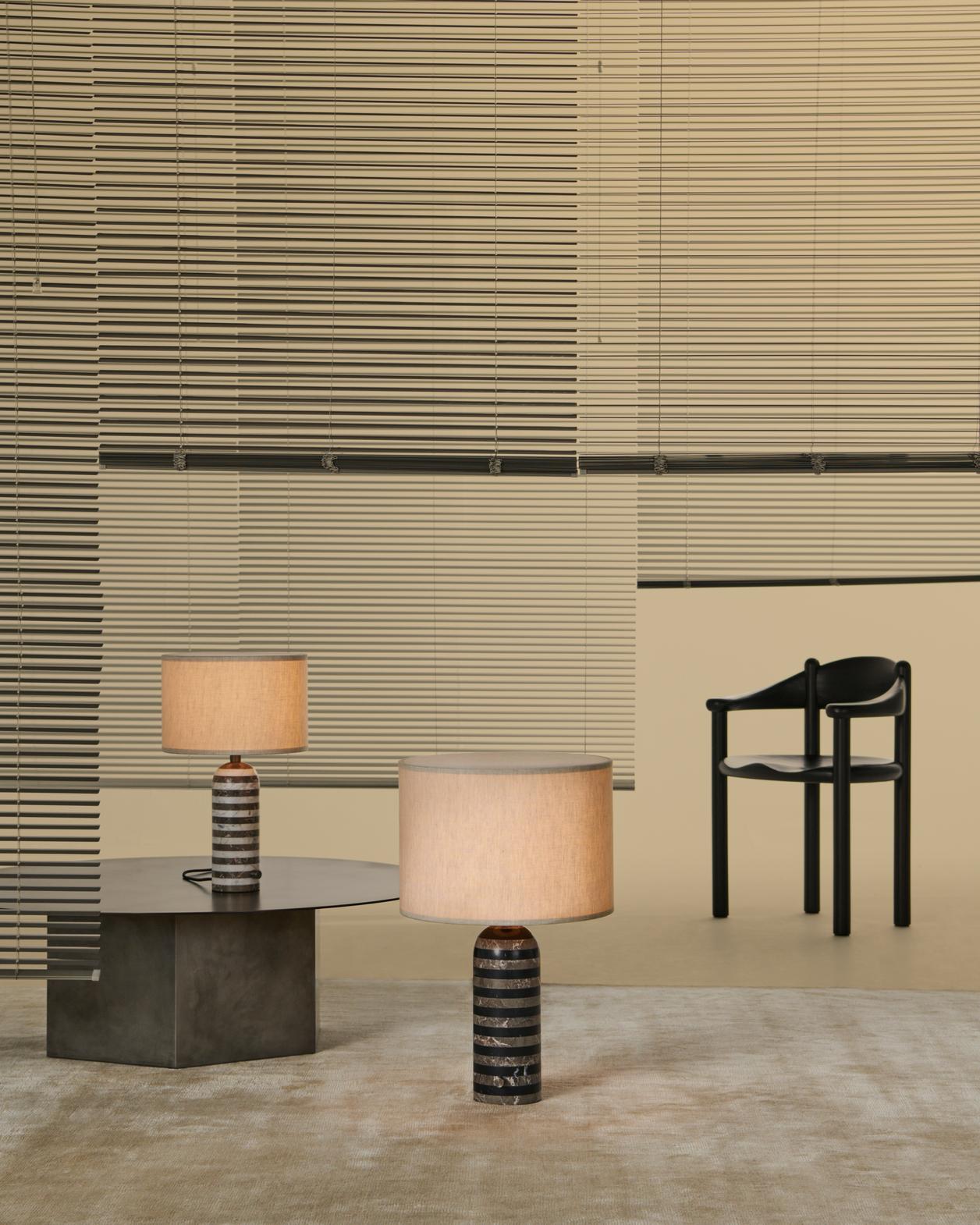 Stolná lampa GRAVITY biela s mramorom