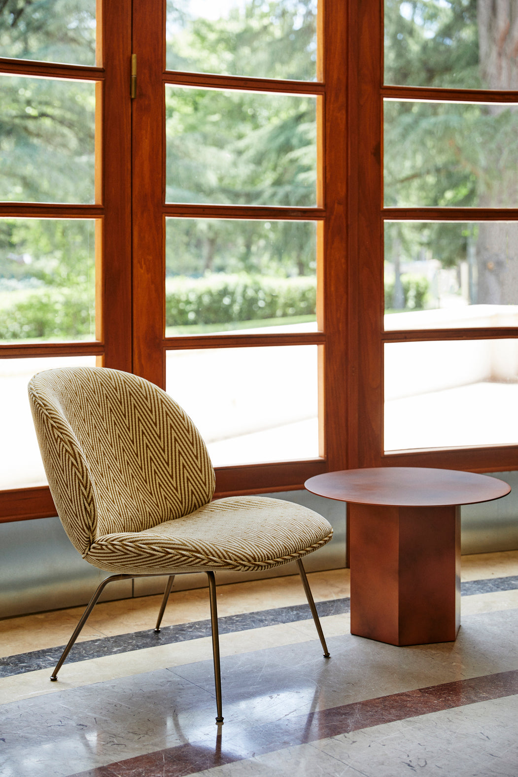 BEETLE upholstered armchair with black base