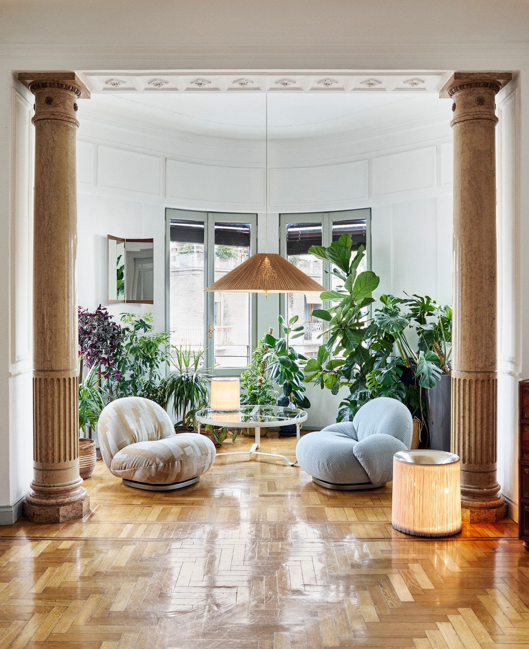 Stojaca lampa MODEL 597 leštené hliník