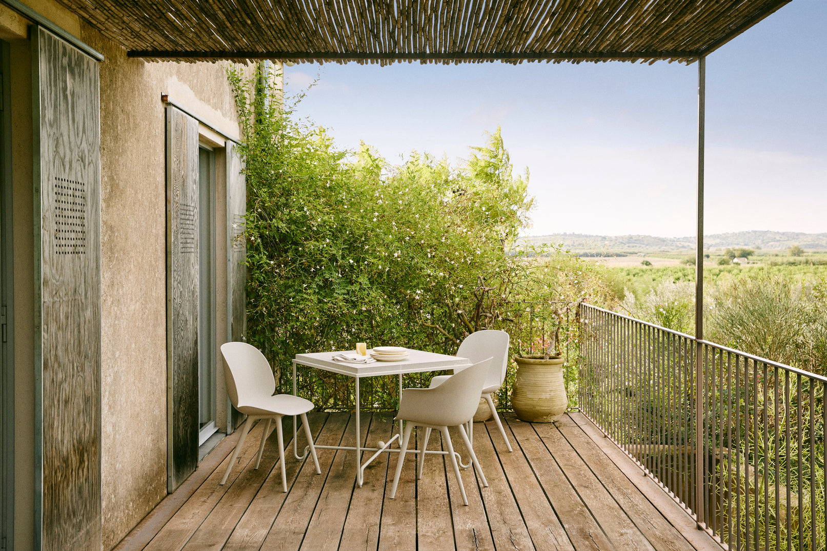 BEETLE garden chair beige