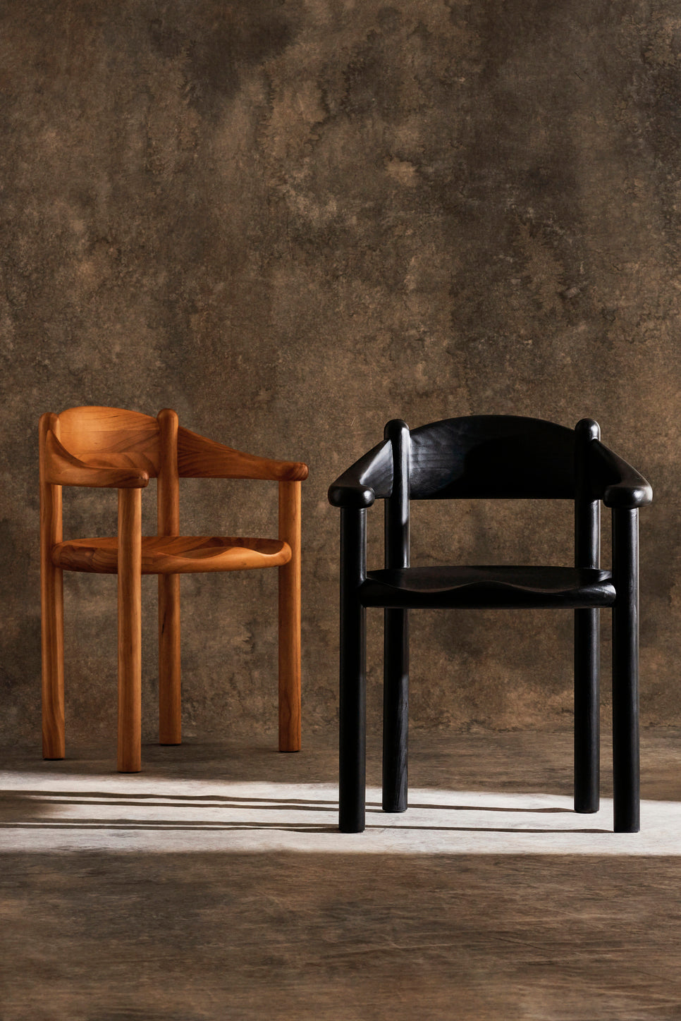 DAUMILLER Armchair with Armrests Black Pine Wood