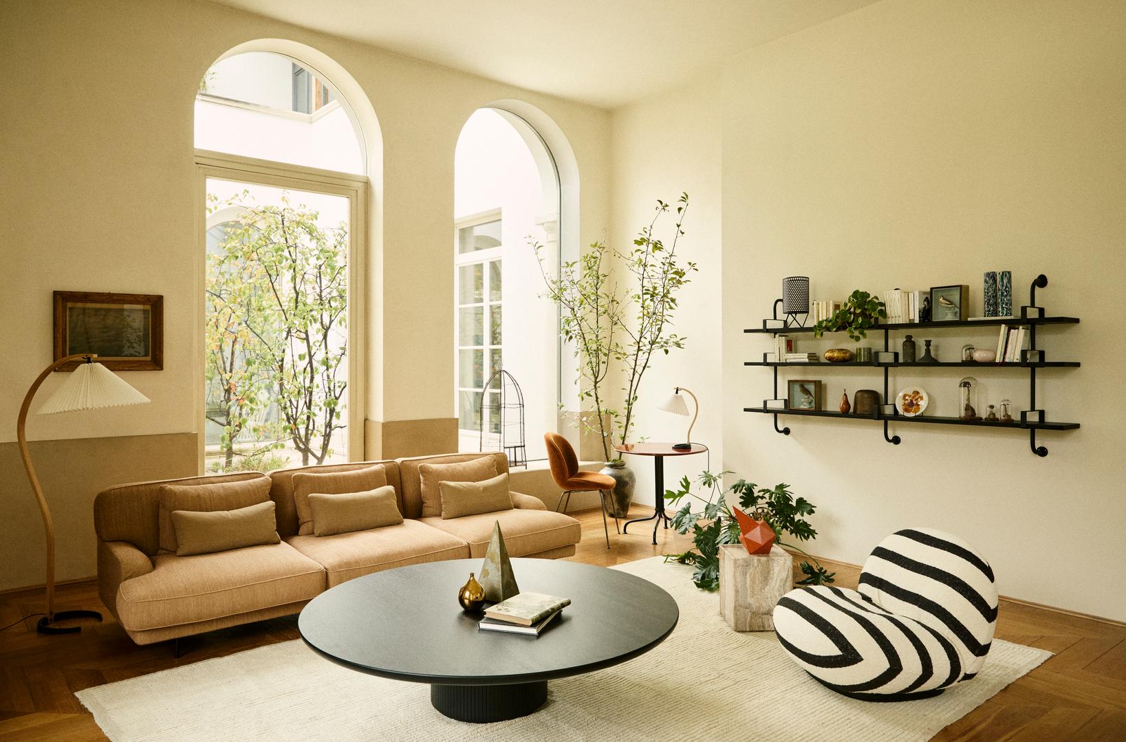 Kávový stolík MOON čierny dubový dyha