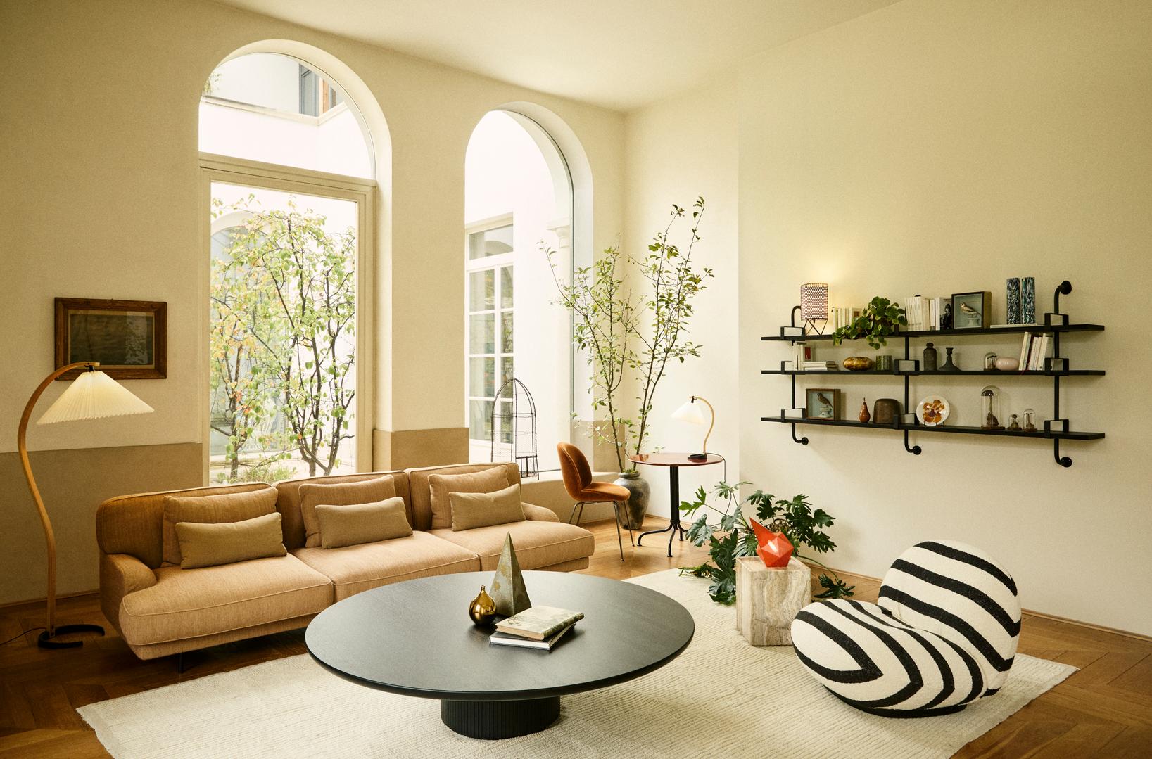 PIETRA gray travertine side table