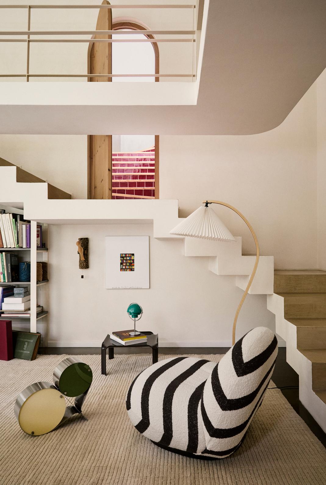 Portable lamp MULTI-LITE bottle green with chrome base