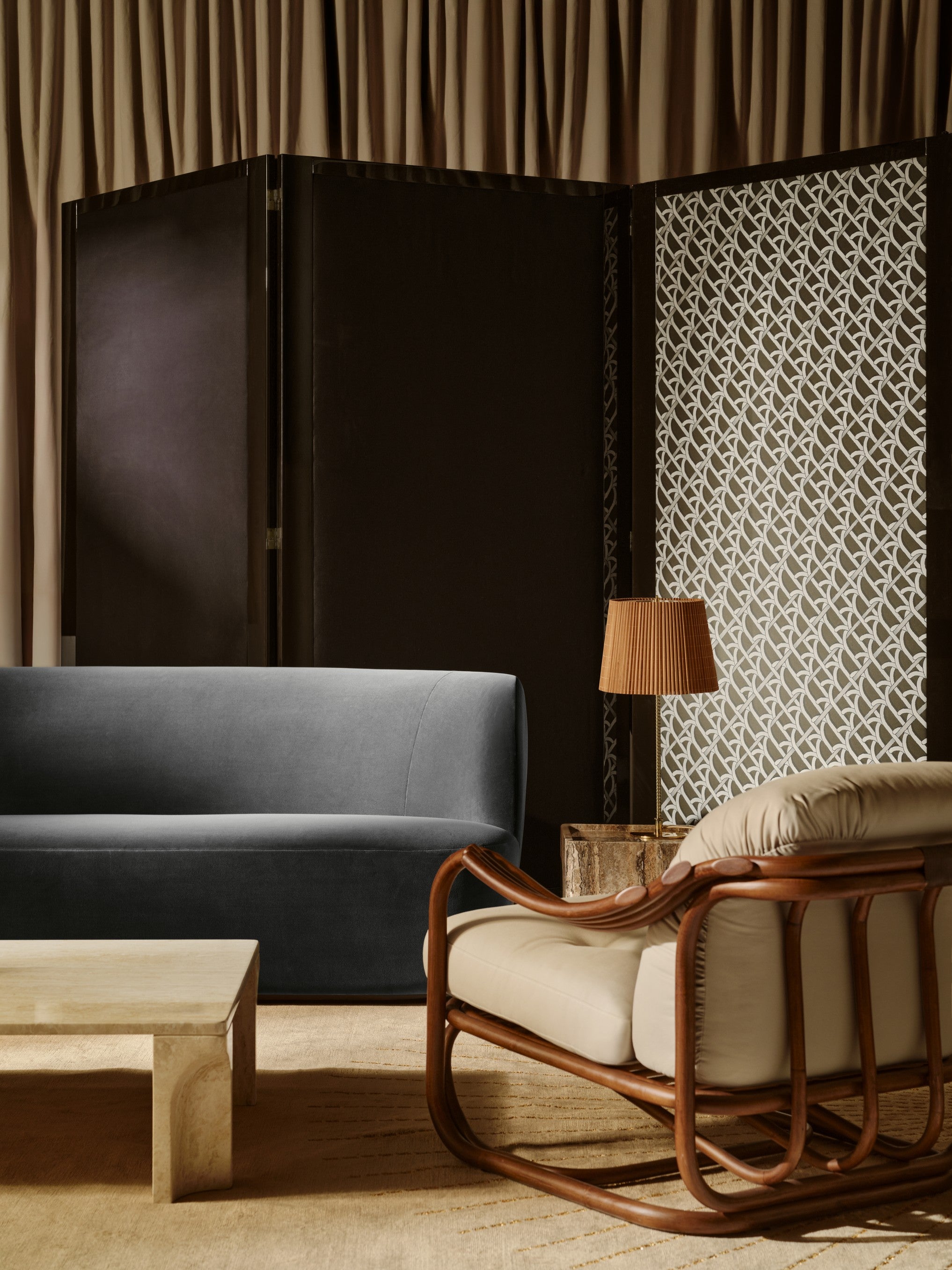 Kreslo POLTRONA TRIA čalúnené