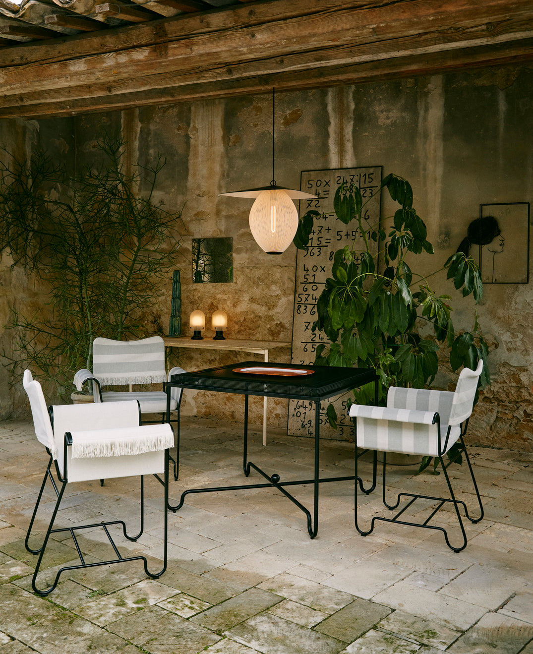 TROPIQUE garden table black steel