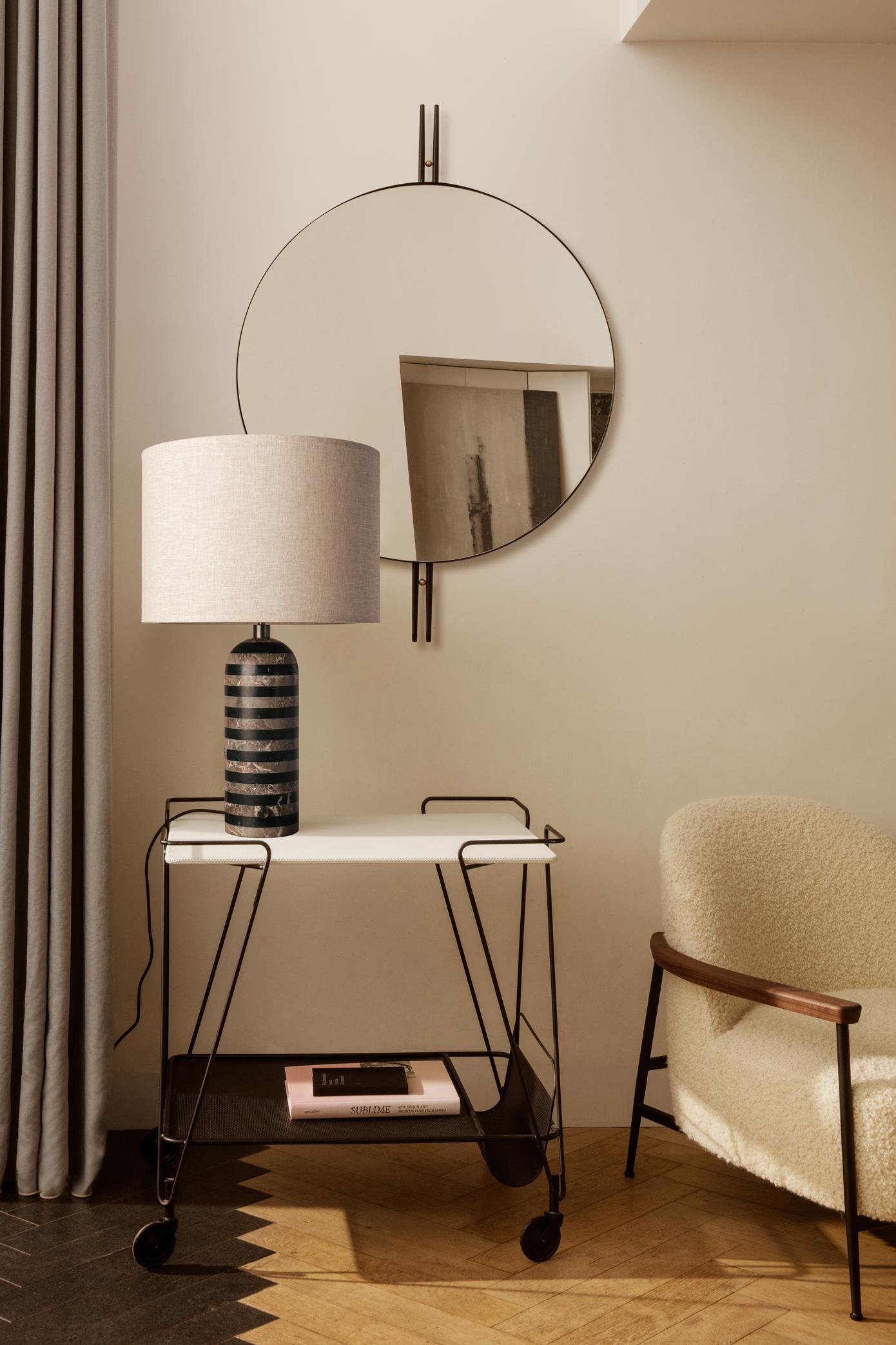 Stolná lampa GRAVITY biely mramor