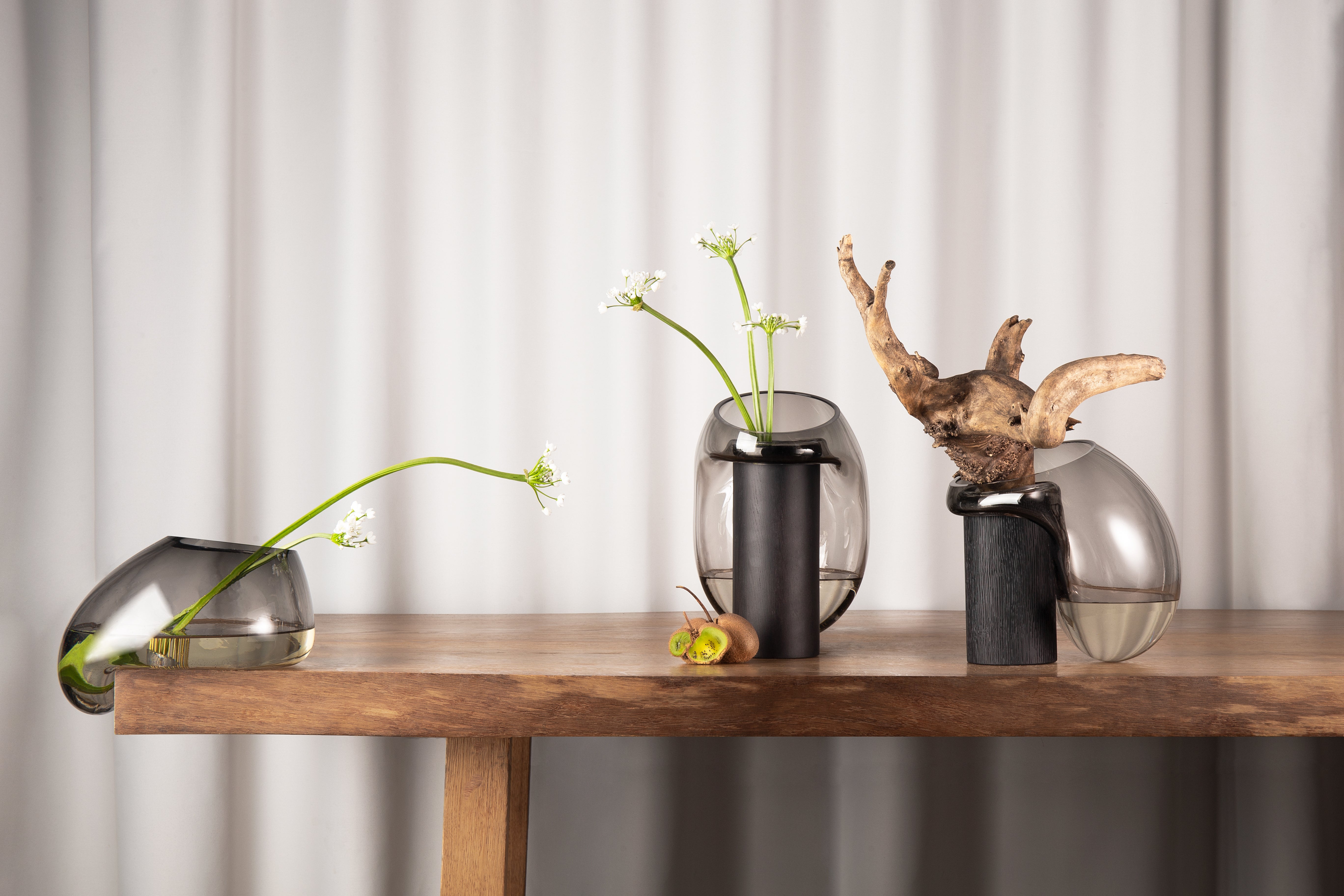 Váza GUTTA BOON šedá s čiernou