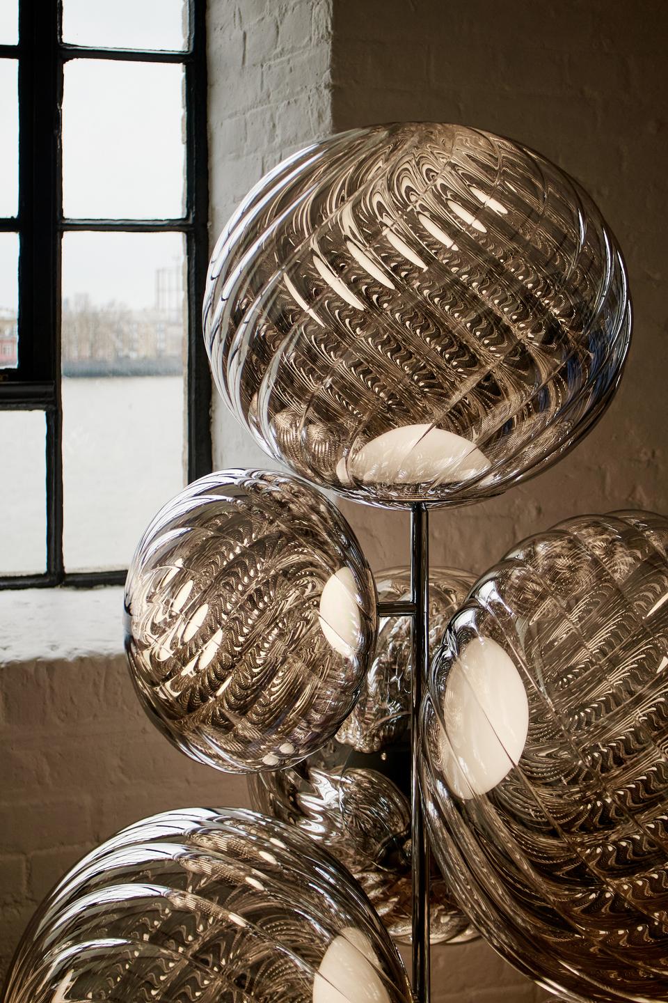 Závesná lampa WHIRL strieborná