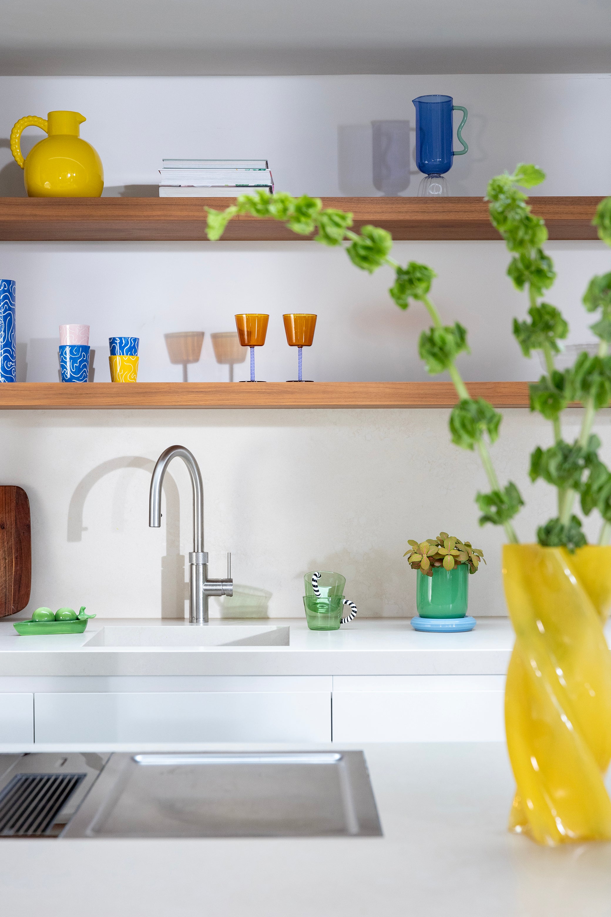 MARSHMALLOW OPAQUE Vase yellow