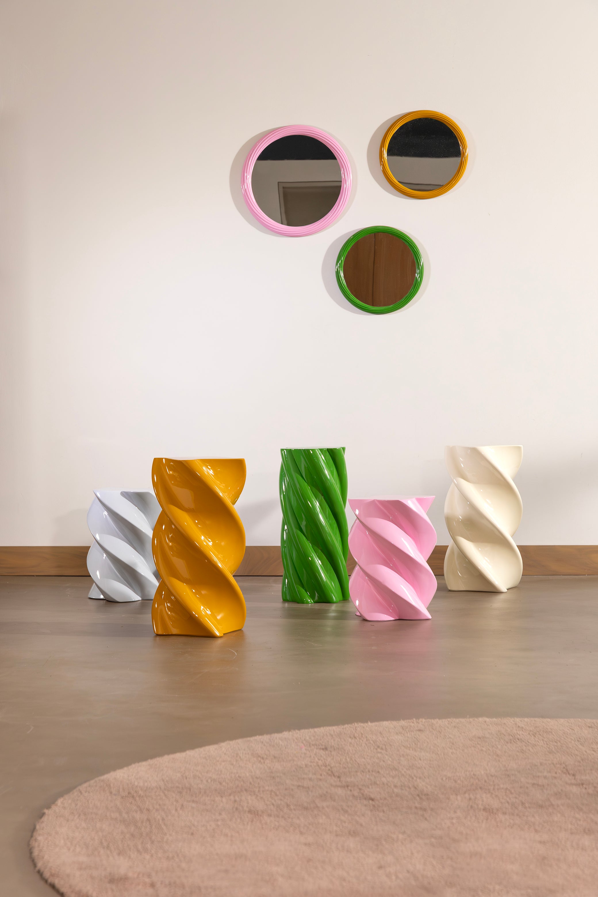 Bočný stolík MARSHMALLOW svetlomodrý