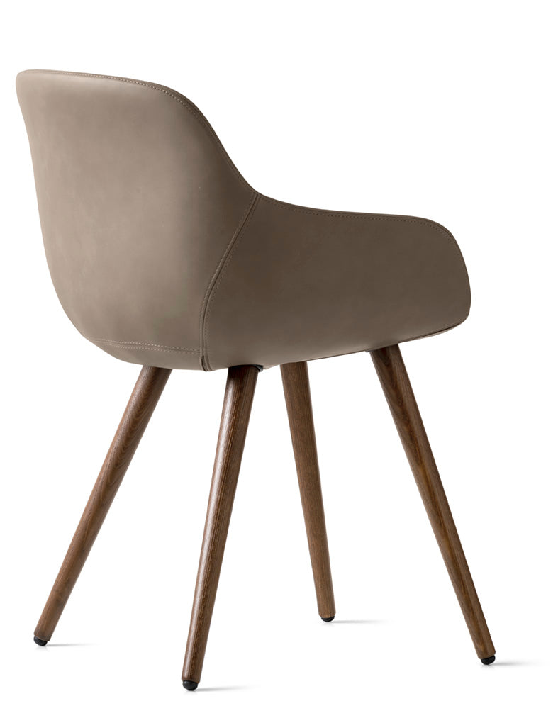 Čalúnená stolička IGLOO s tmavým dreveným podstavcom