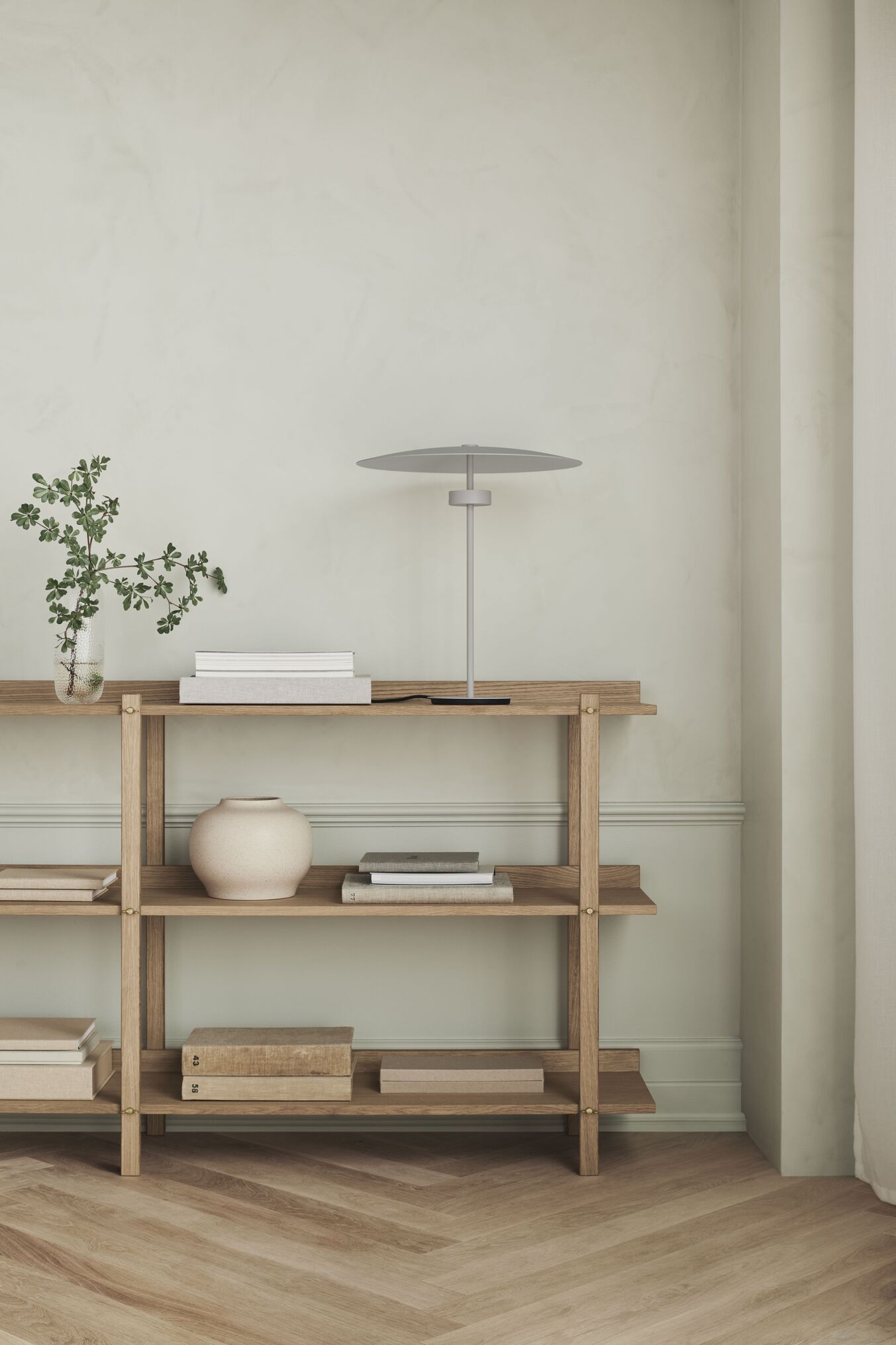 Brass reflection table lamp