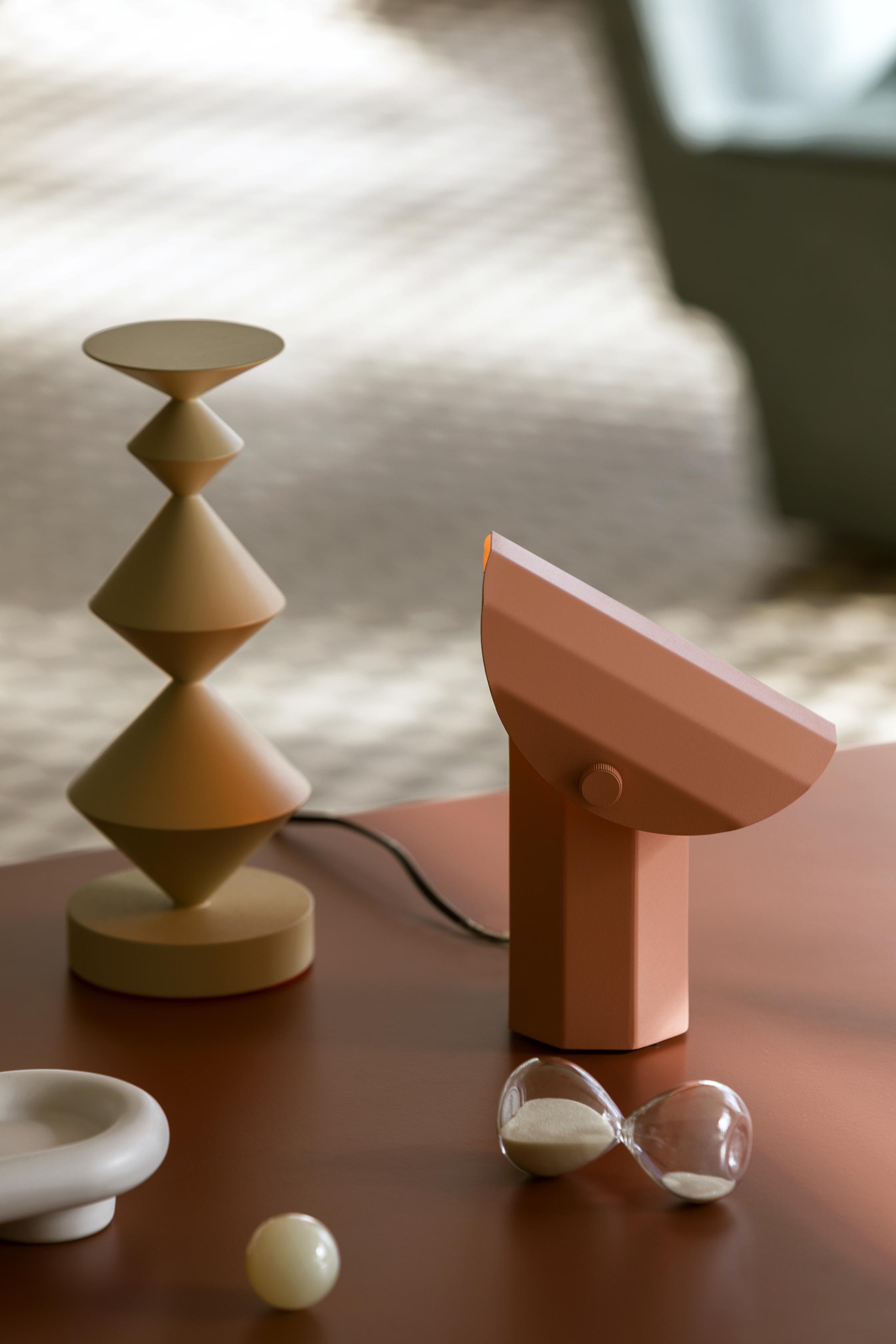 Stolná lampa APOLIN zlomená ružová