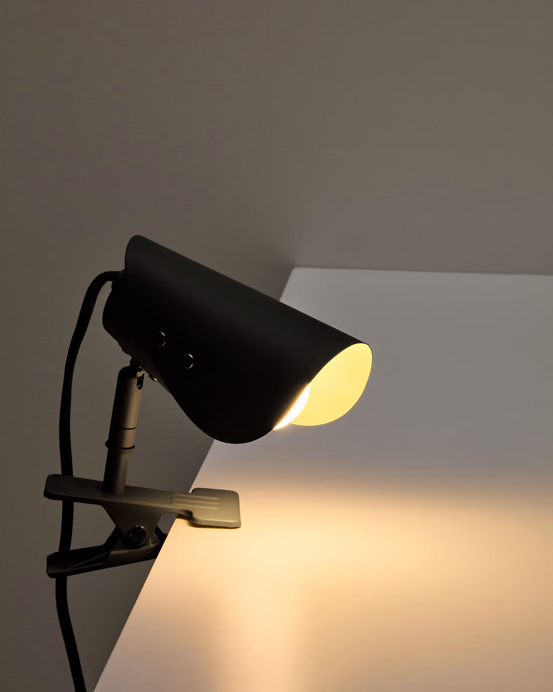 Desk lamp with clip JULA black