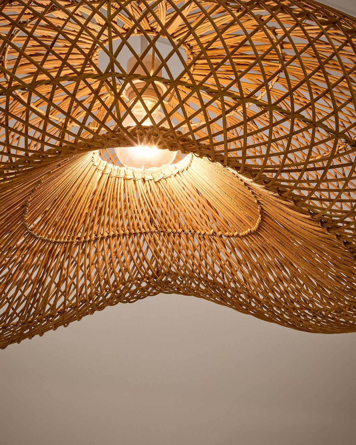 Abażur ISORA naturalny rattan – ujęcie 8