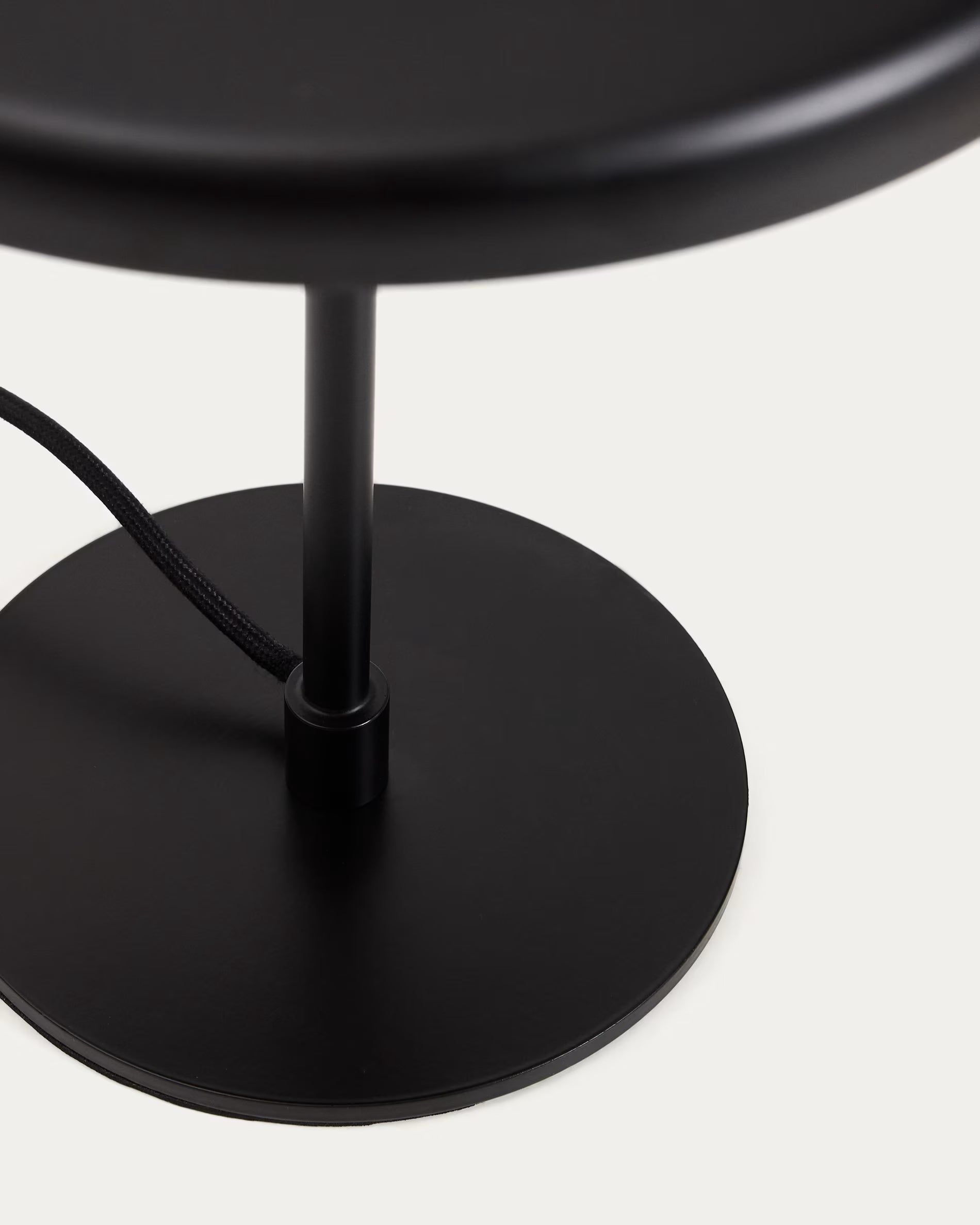NUVIRA Black Table Lamp