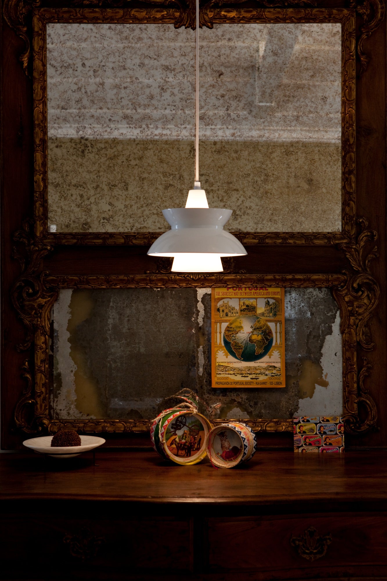 Závesná lampa DOO-WOP biela