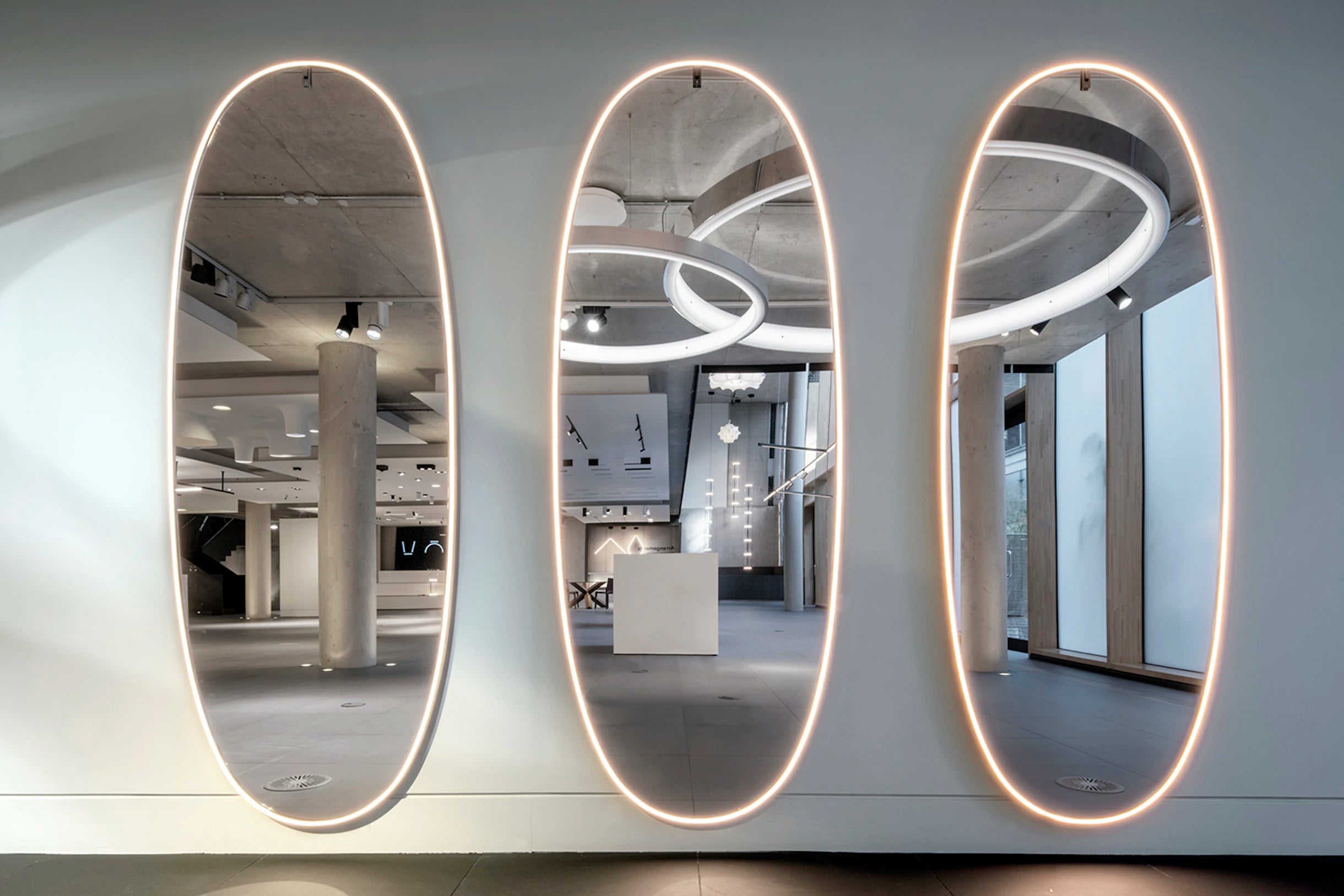 Osvetlené zrkadlo LA PLUS BELLE strieborné