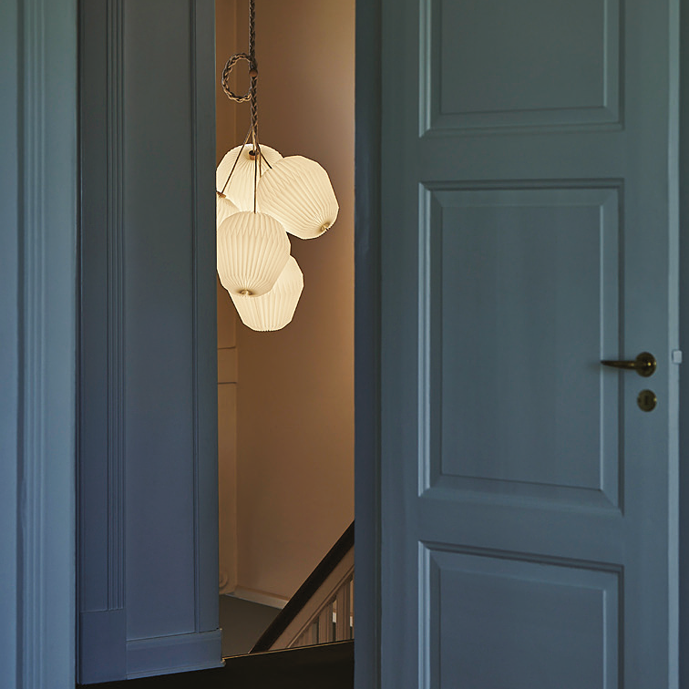 Závesná lampa MODEL 130 KYTICA 5 biela